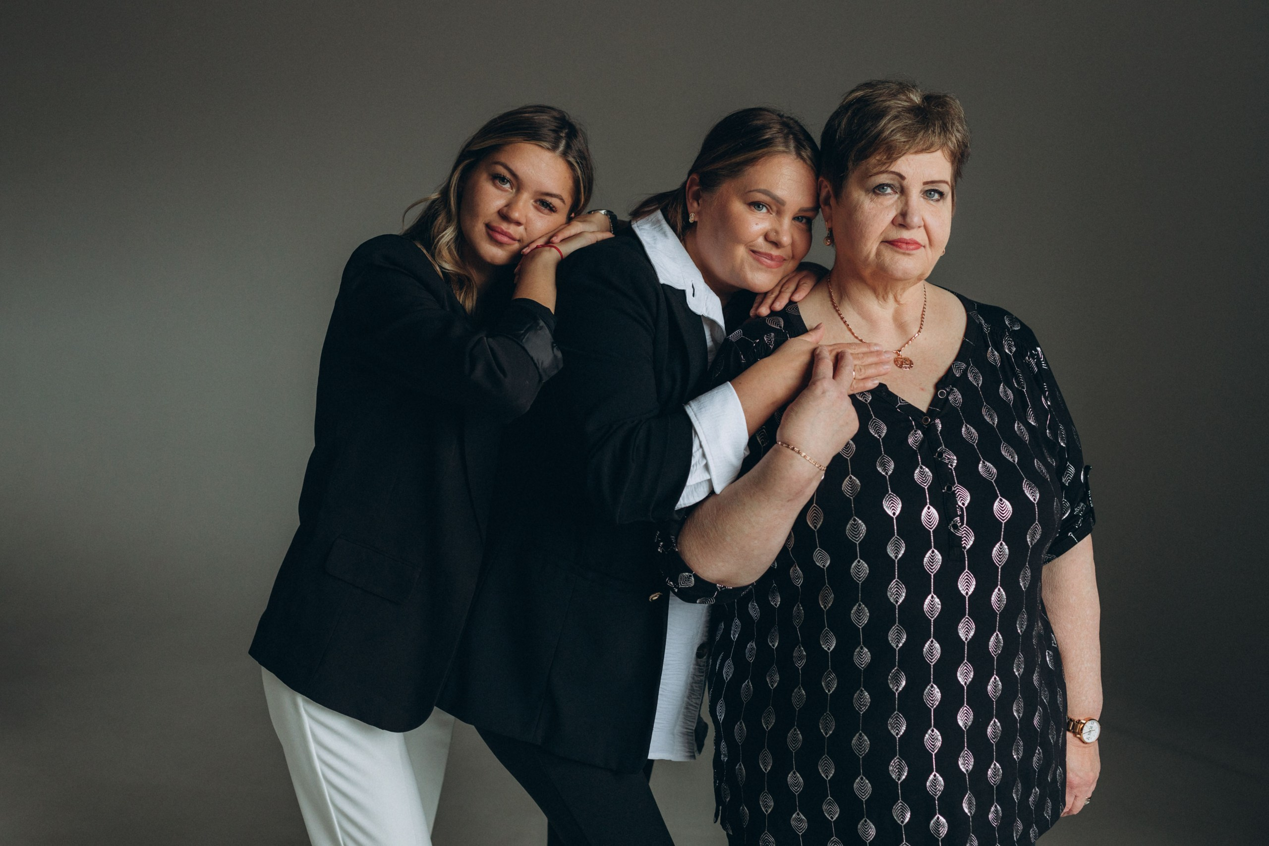 Family Studio Photoshoot. AlinaLazurko.uk | Professional portrait photographer