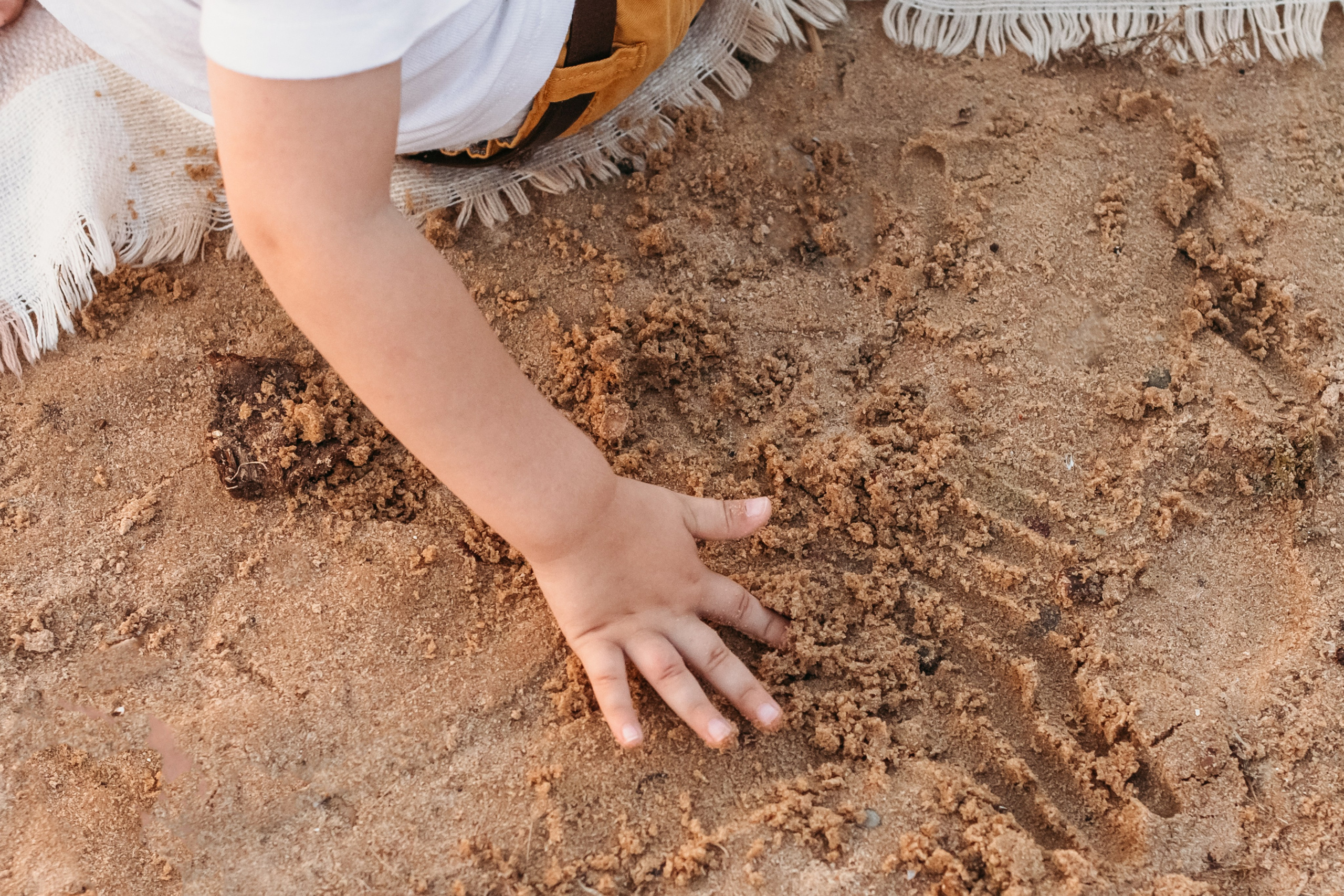 Beautiful family photo session in Spain. Professional photographer in Spain