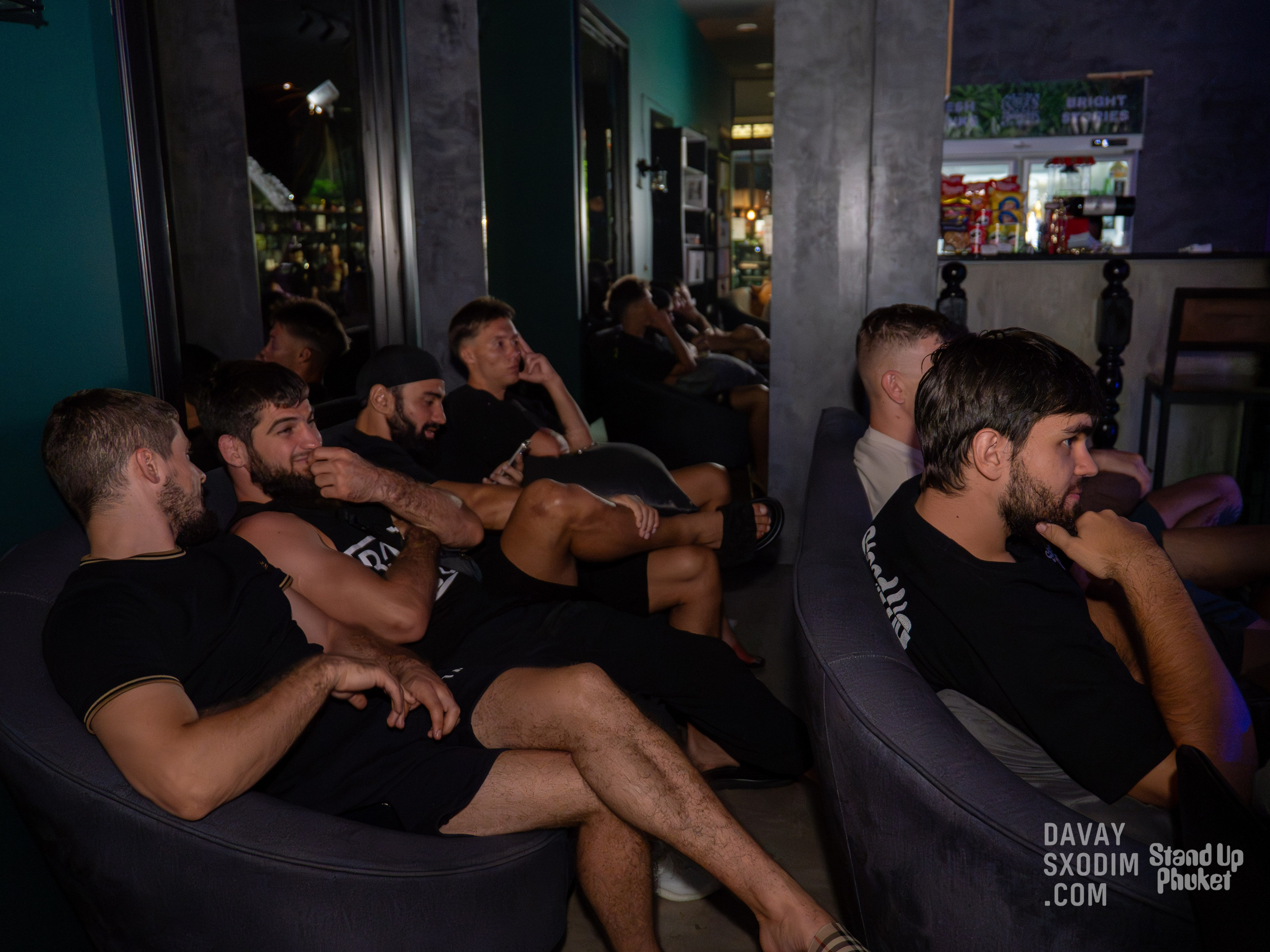 Standup-шоу «Тай-Болтай» | Фоторепортаж | Афиша | DAVAYSXODIM.com PHUKET. АФИША|ФОТОРЕПОРТАЖИ|ИВЕНТЫ|ПХУКЕТ