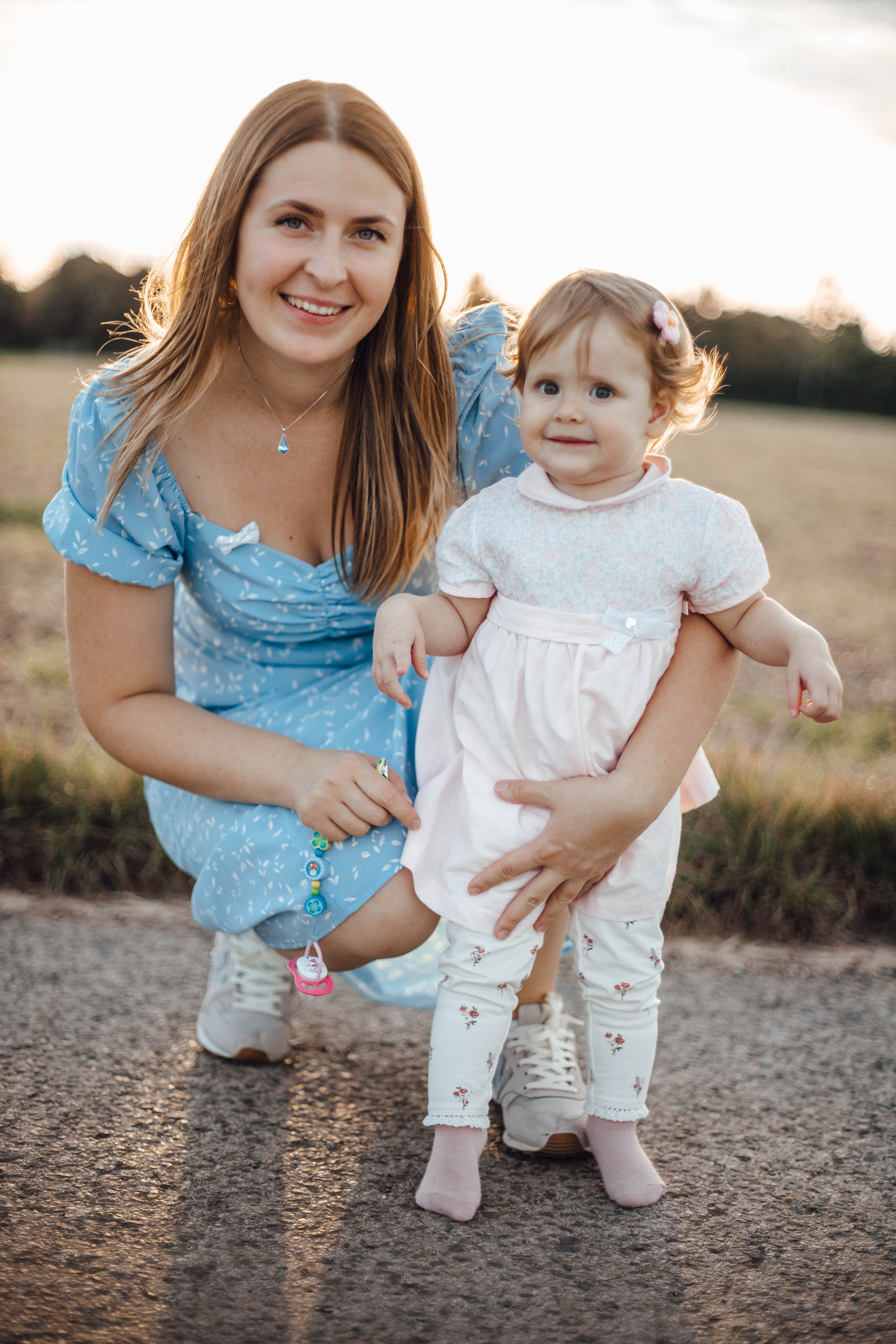 Lina & Julia. Natalia Belov Familien - und Hochzeitsfotografin