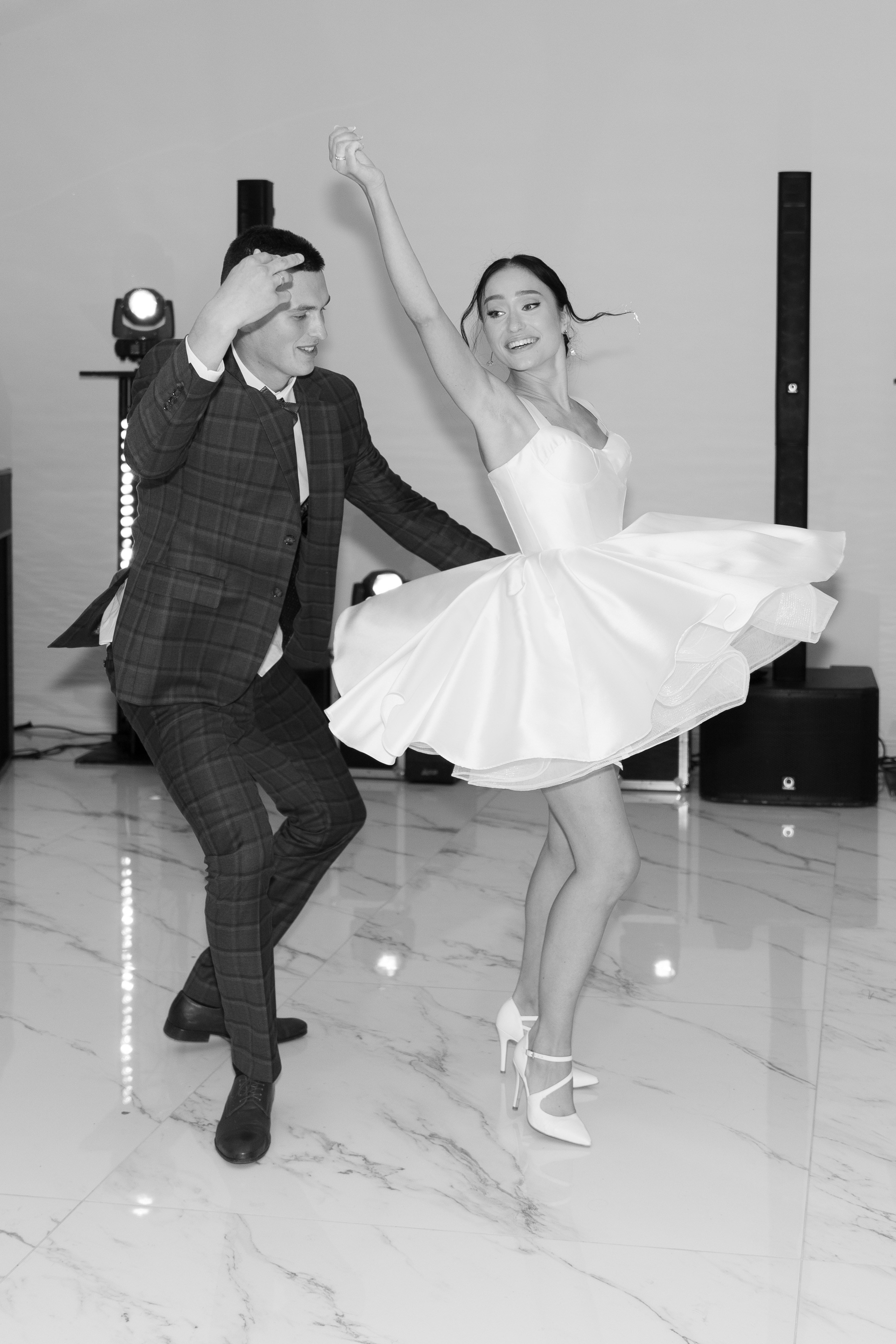 Nuotakos rytas, vestuvės, detalės, emocijos, geriausi rakursai, daug nuotraukų. Aliaksandra Norvilas fotografas Vilnius