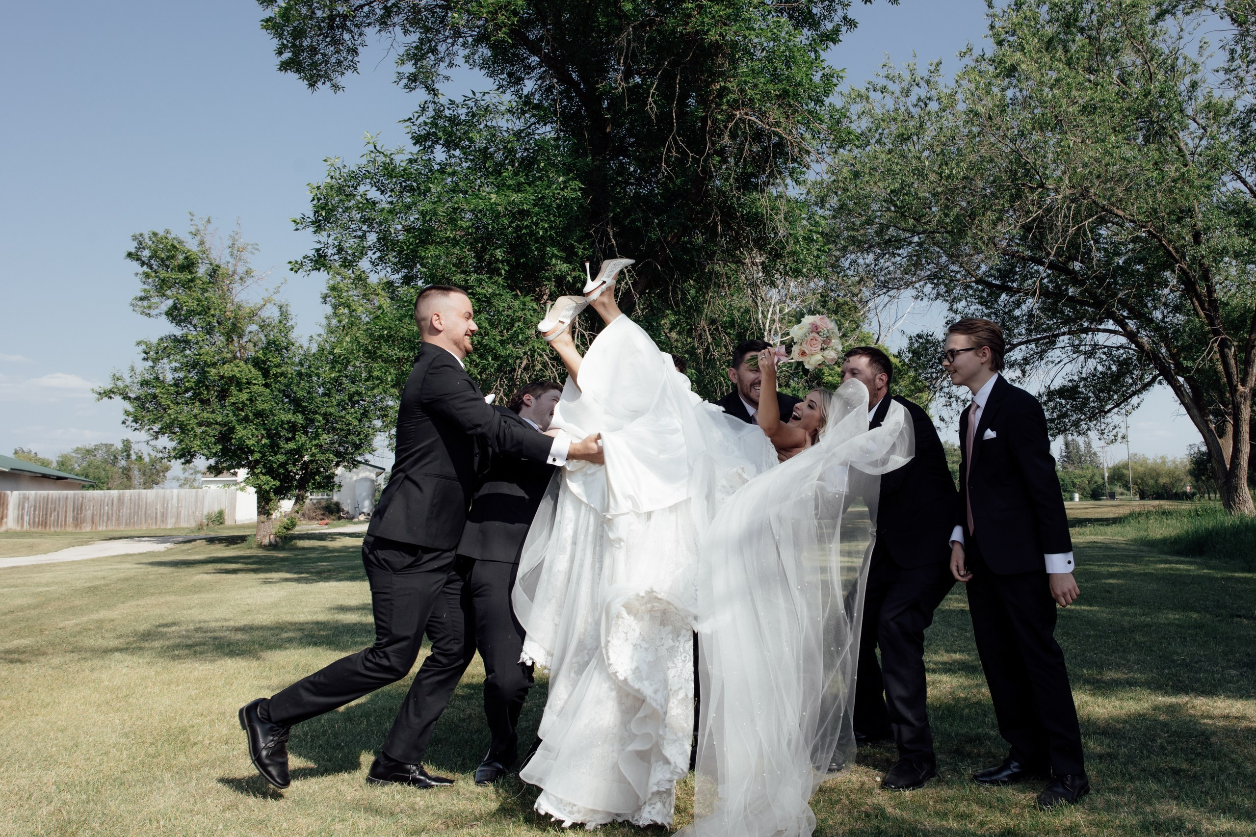 Viktoriya & Brody. Wedding Photographer in Winnipeg — Cinematic & Timeless by Vitiuk Photography