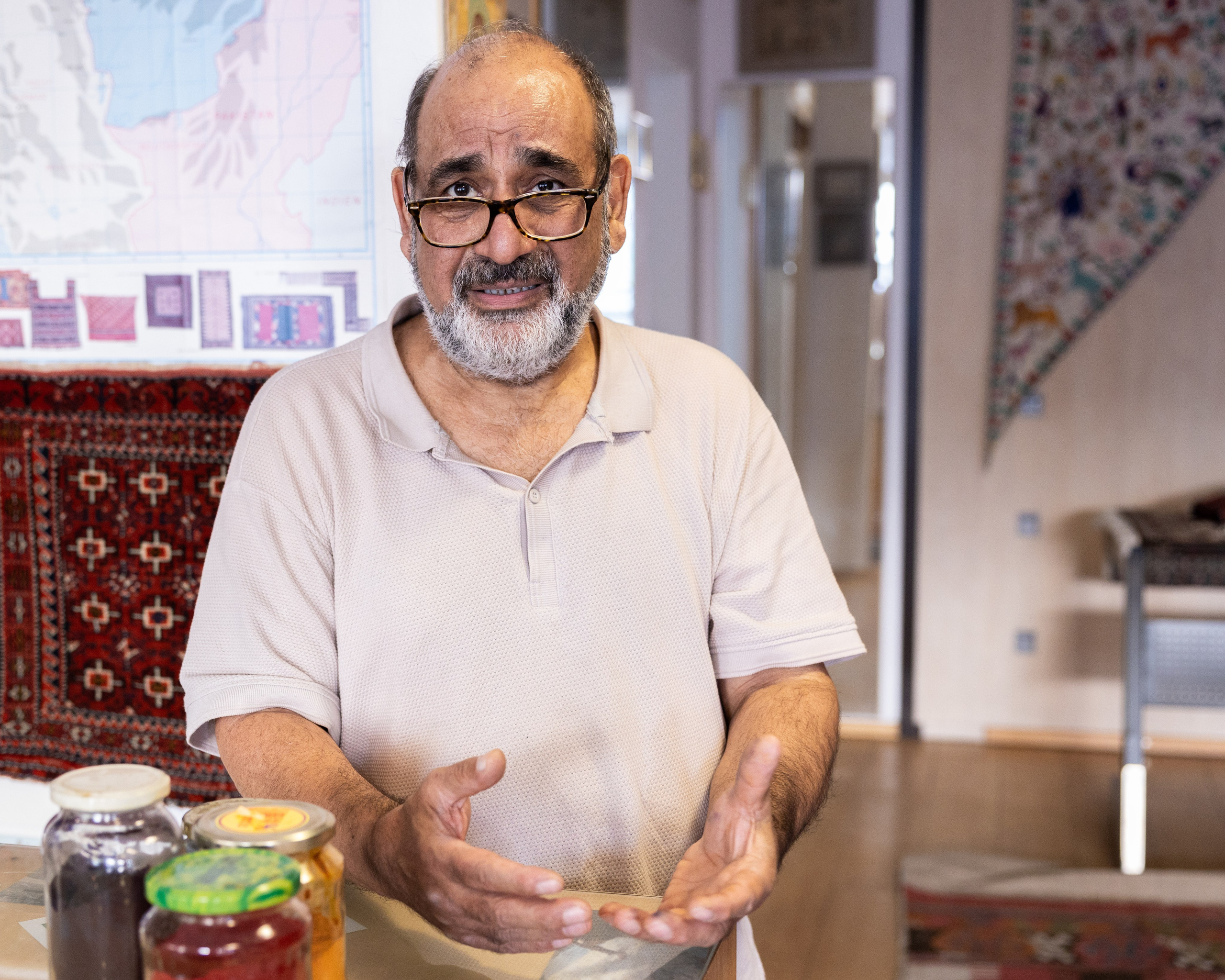 Teppichrestaurator, Salzburg, 2024. Guzel Kolobova| Fotografin| Salzburg