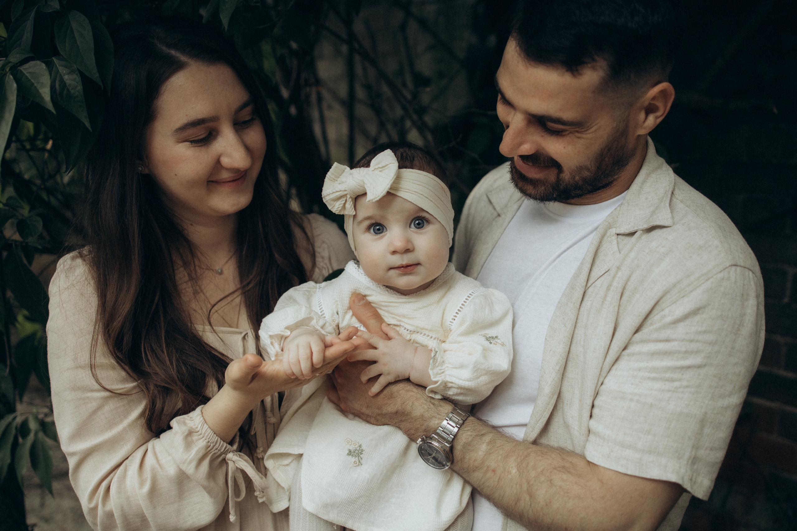 Pergola gardens. Photographer in Milton Keynes, Northampton & London — Wedding, Family & Portrait Photography
