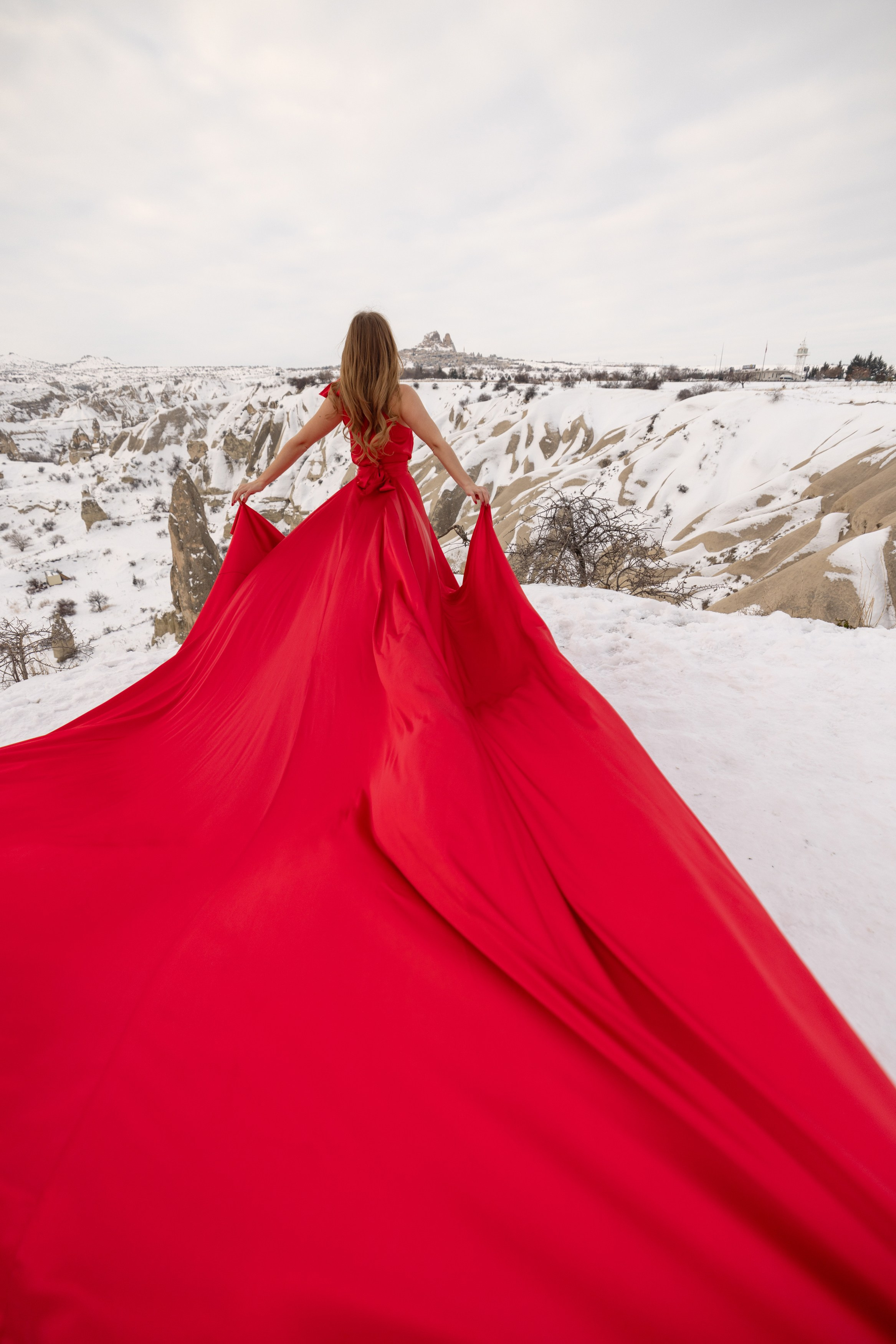 Dina. Julia Ganch I Fashion Wedding Photography I Cappadocia Turkey