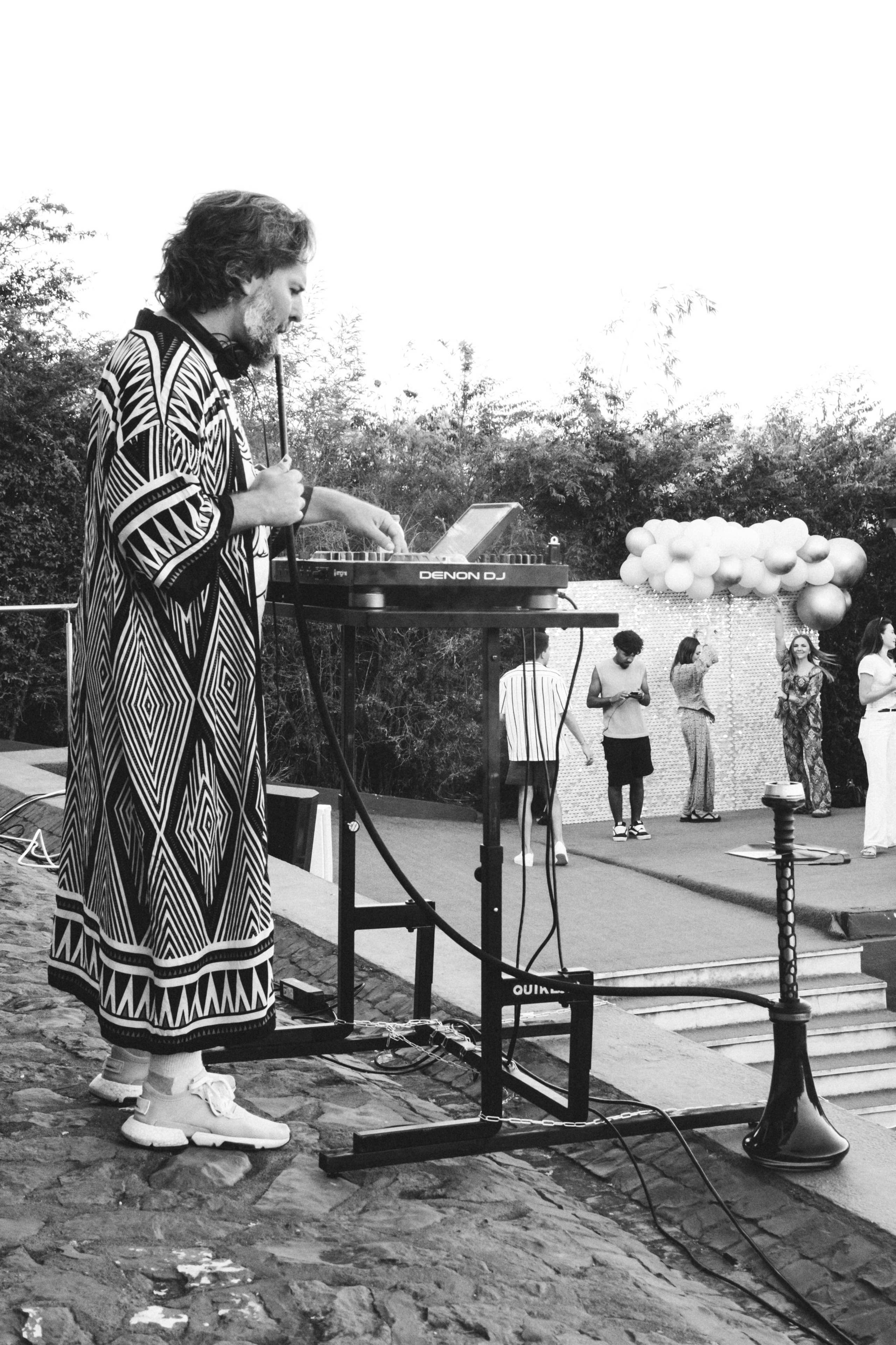 Pool party in  High Villa.  Cascais Sintra Lisbon. Валерія Сичова. Сімейний та репортажний фотограф в Португаліі