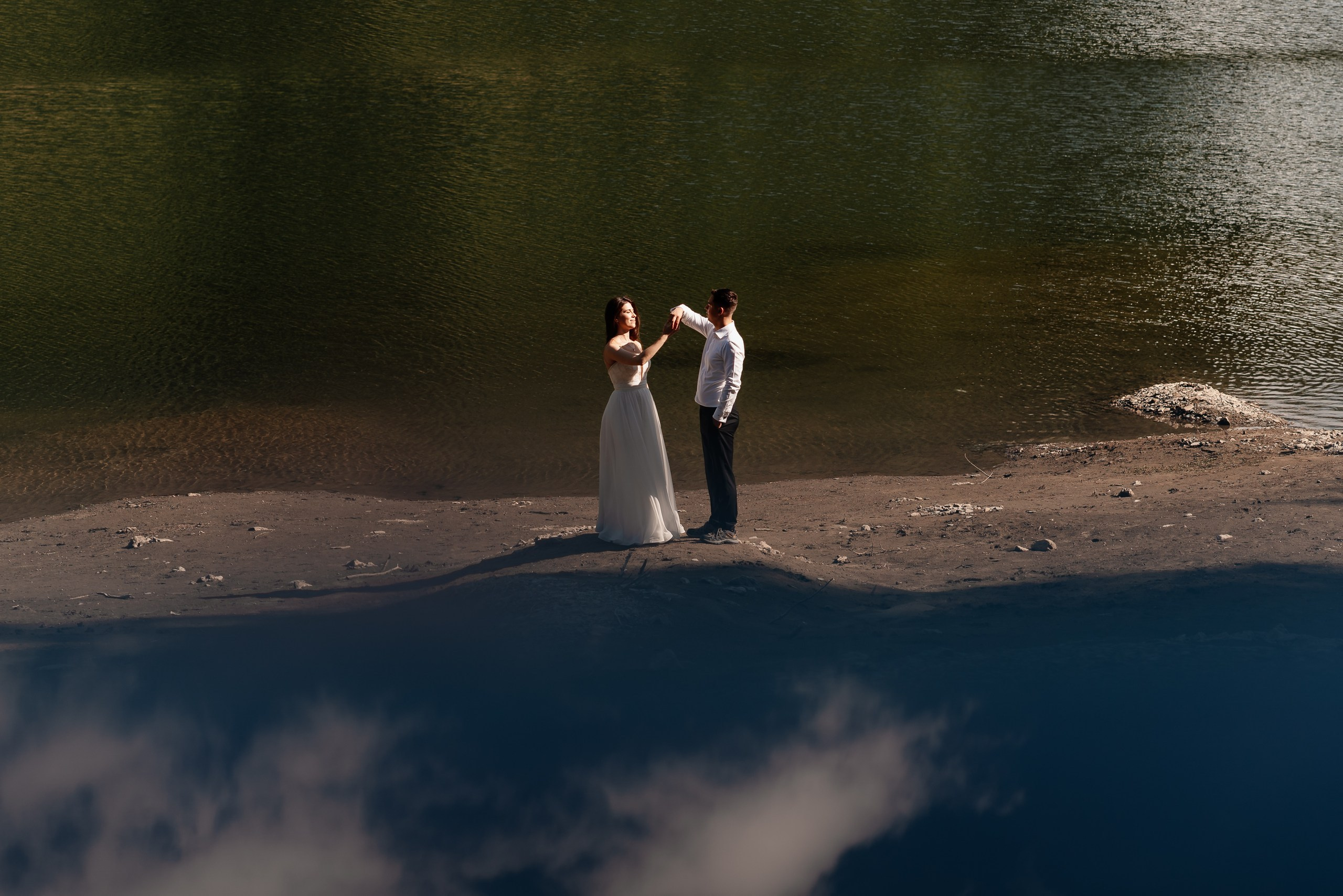 Trash the dress — Lorena&Adi  - Mihai Popa. Mihai Popa |Wedding Photographer | Worldwide | Bucharest