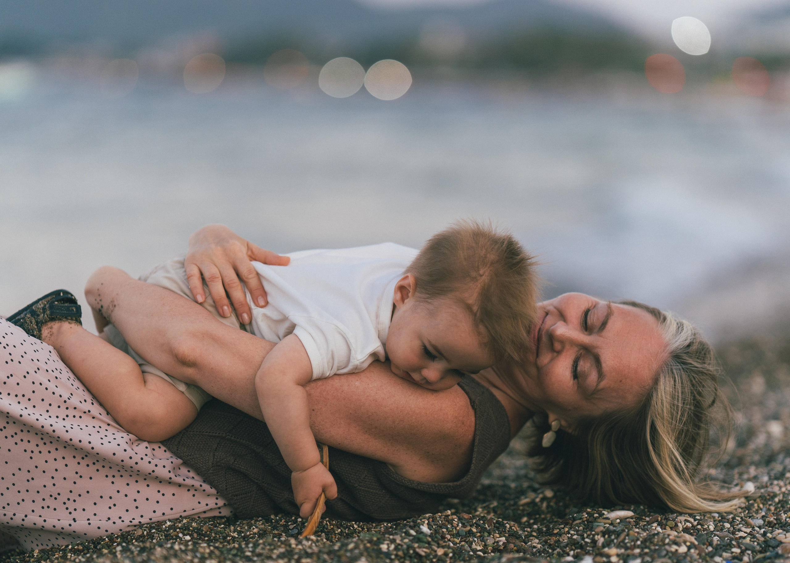 Наталия с внуком. Family photographer in Oviedo — Yana Razina