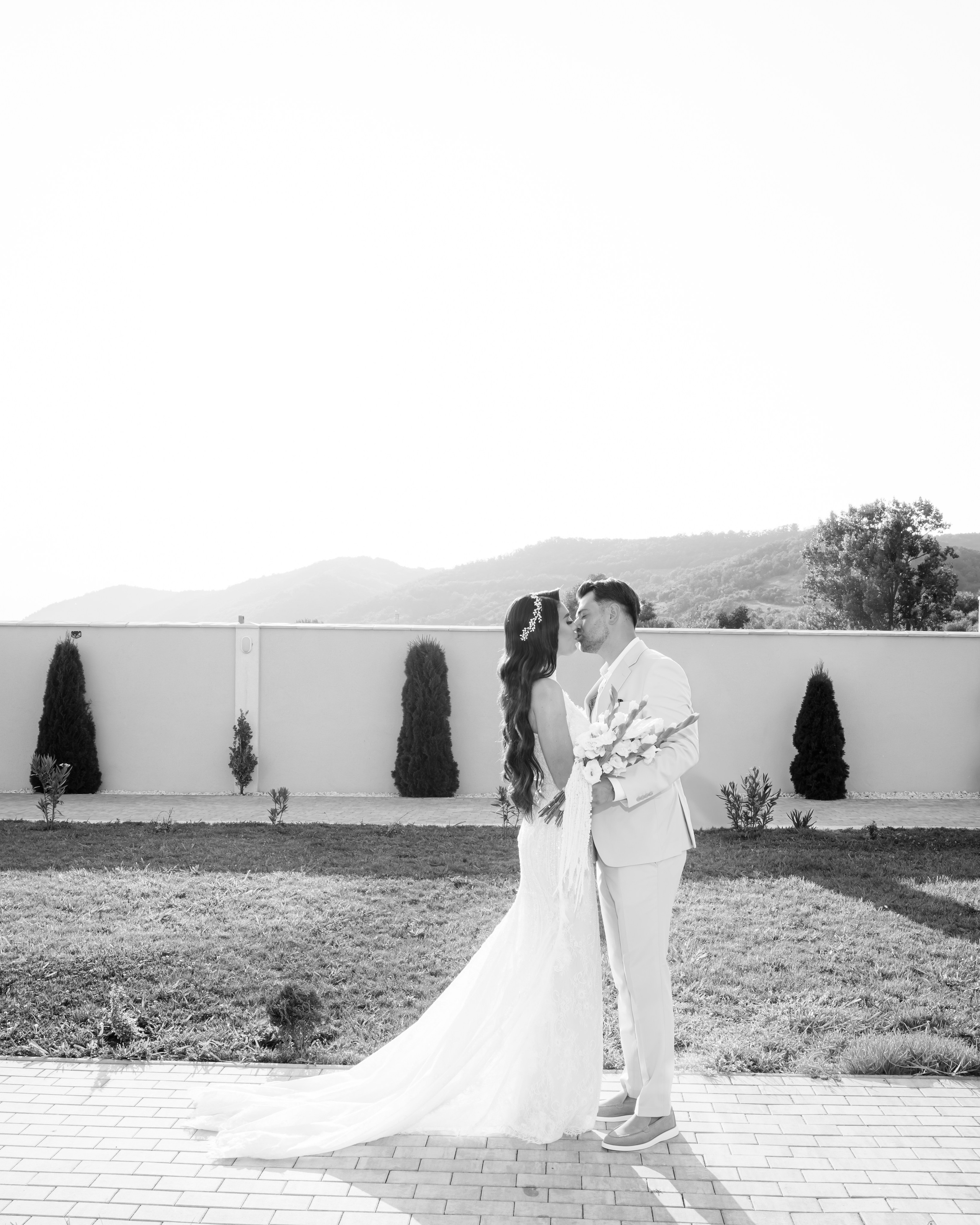Iubire la apus pe Dunăre | Sonia & Bogdan. Andrei Marta | Fotograf Nuntă & Destination Wedding