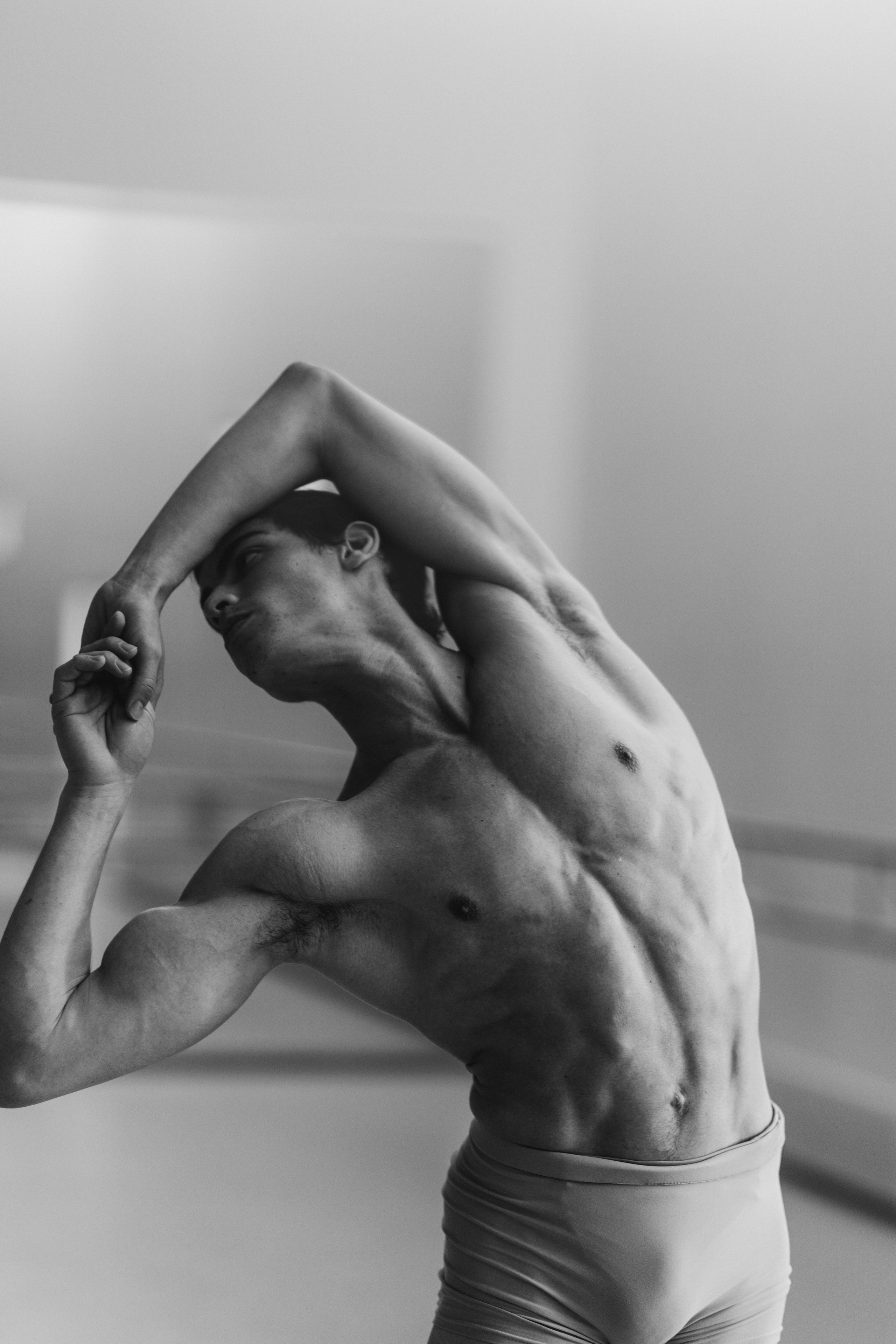 DANCERS. Victoria Olonen – Cinematic Portrait Artist | Helsinki & Europe