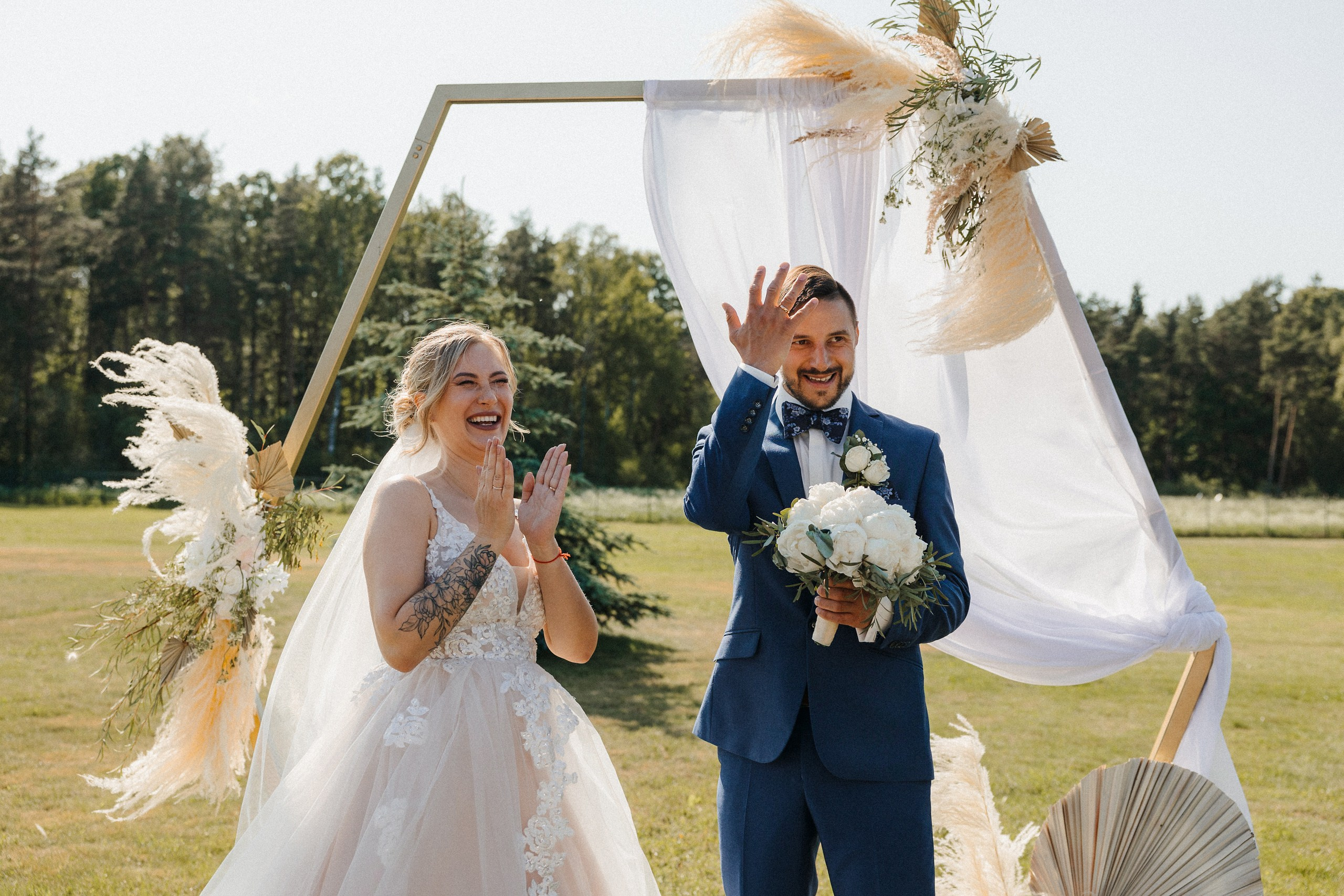 Свадебная фотосессия в Музее Искусств и Альберта Муйже. Евгений Тимофеев | Свадебный и контент-фотограф и видеограф в Риге