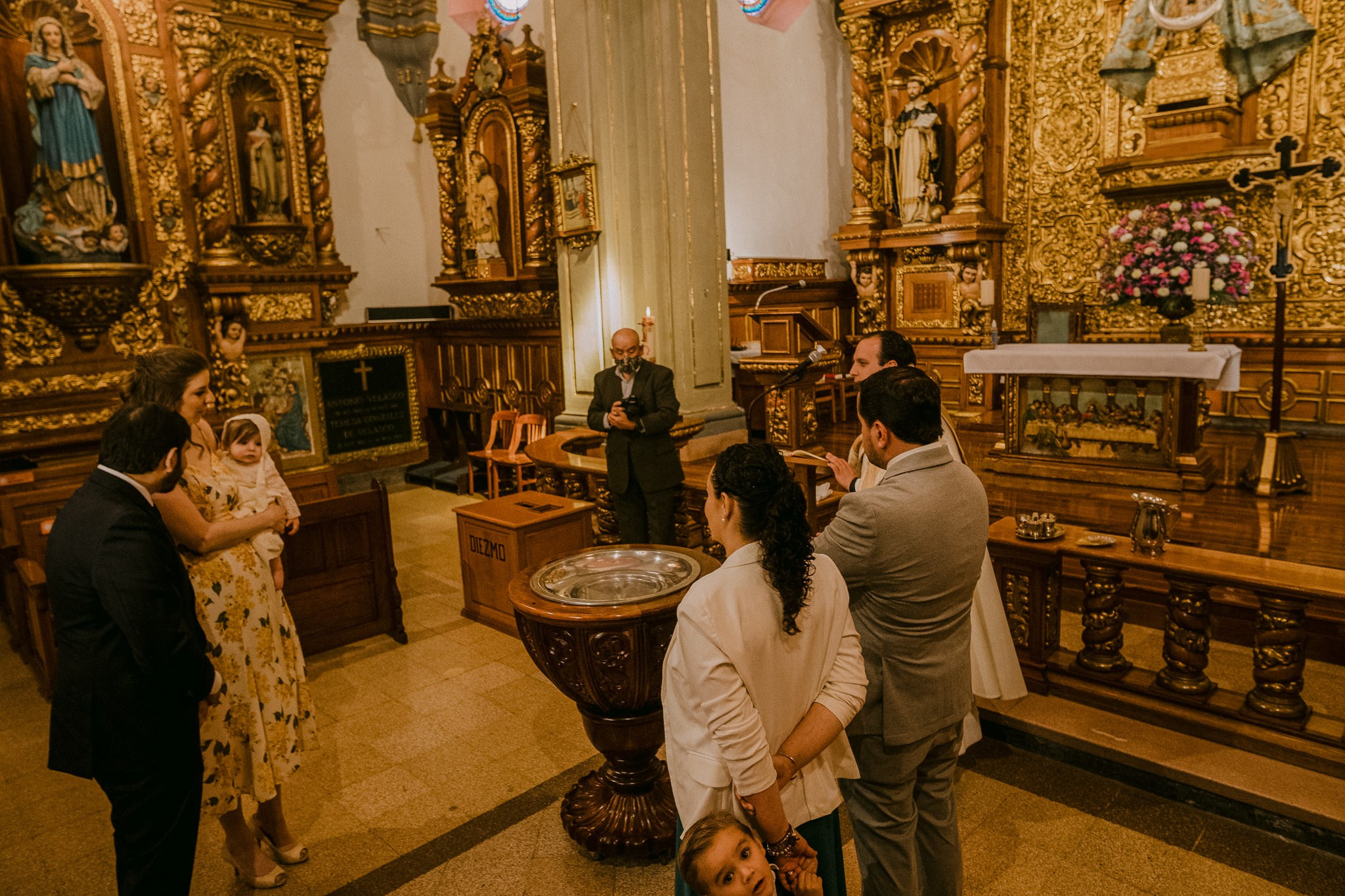 Sofia Bautizo. Wedding and family photographer in Mexico City