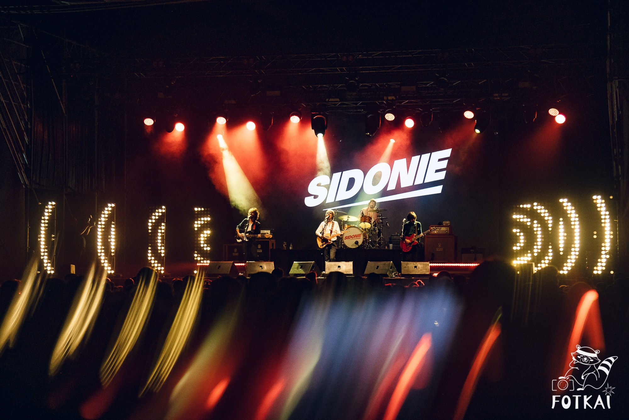 Sidonie en Torrevieja 2025 – Fotos del concierto y reportaje completo | FOTKAI