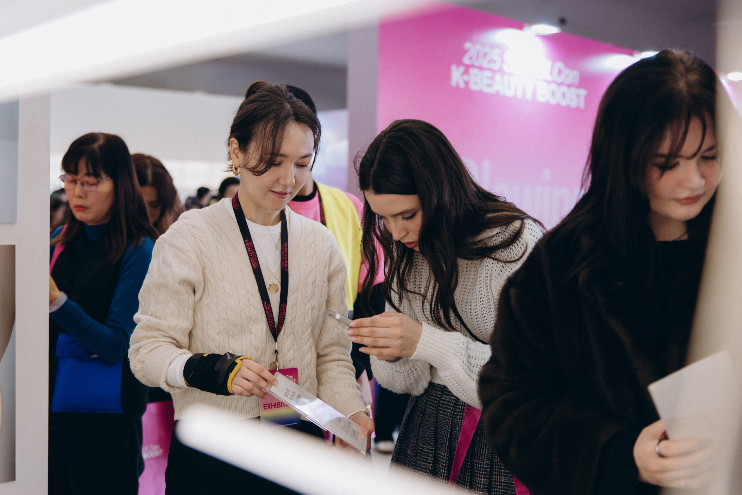 Seoul beauty expo 2025 (Black Rice). Portrait photographer in South Korea Olga Lian