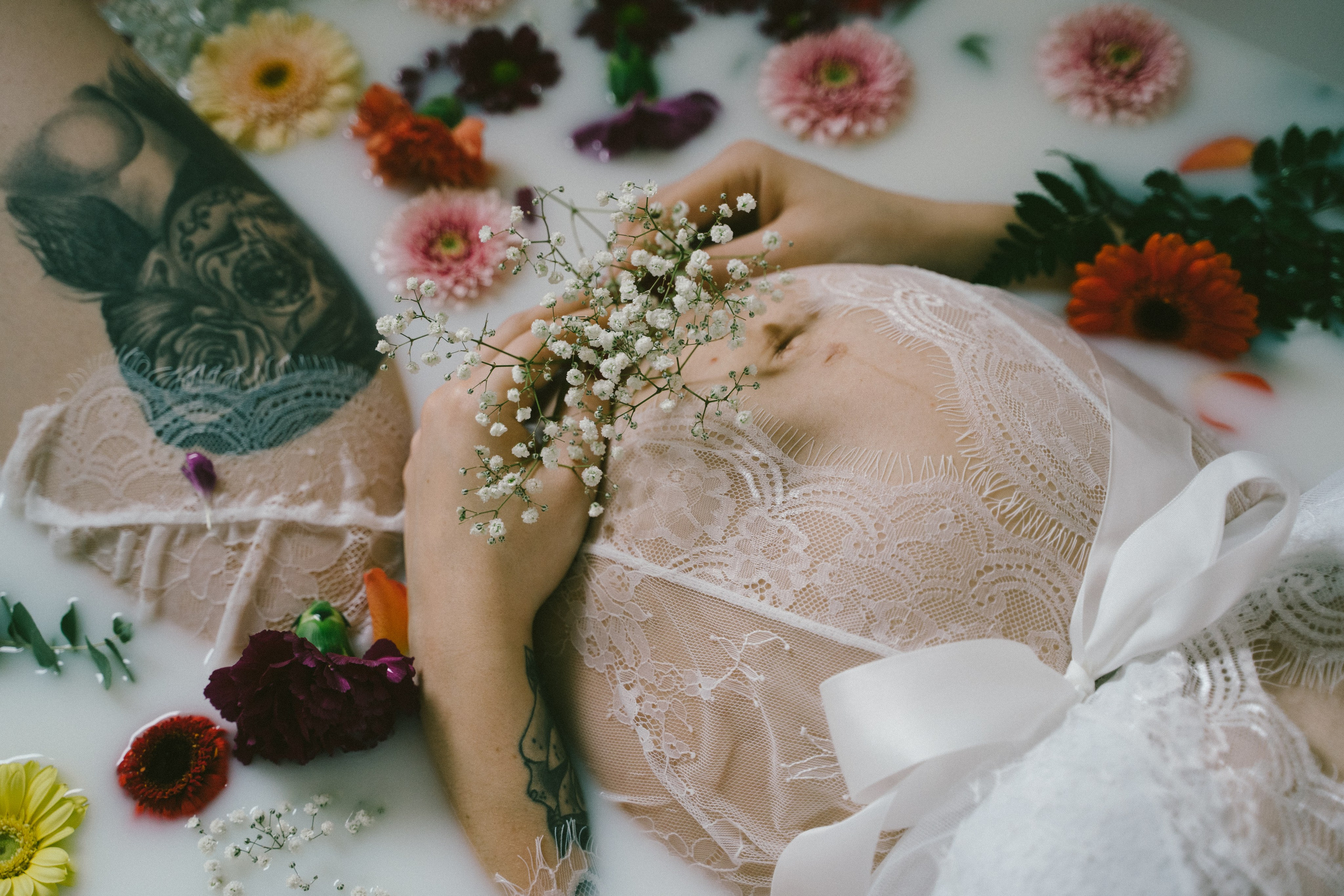 Babybauch. Authentische und emotionale Familienfotos in Landshut und Umgebung