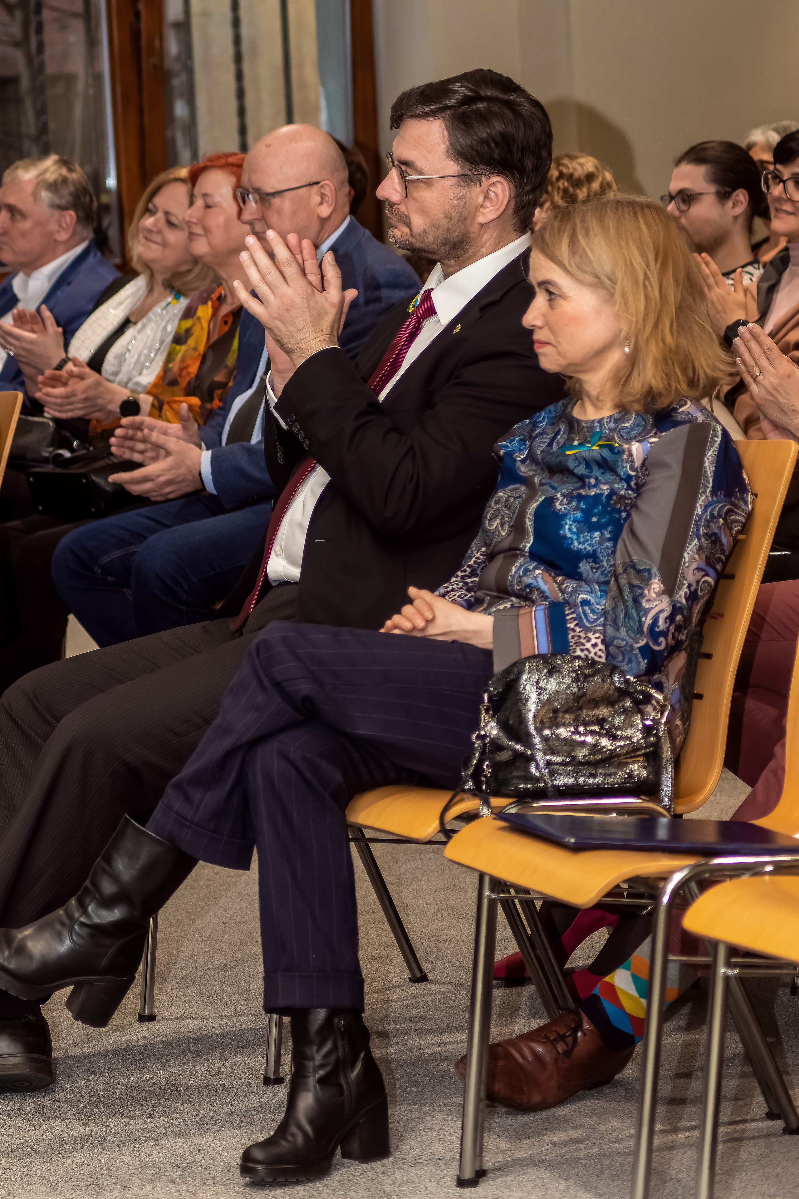 Koncert charytatywny „Sail Fundation” w Szczecinie w Museum Sztuki. Rodzinny i weselny fotograf w Szczecinie, Dennis