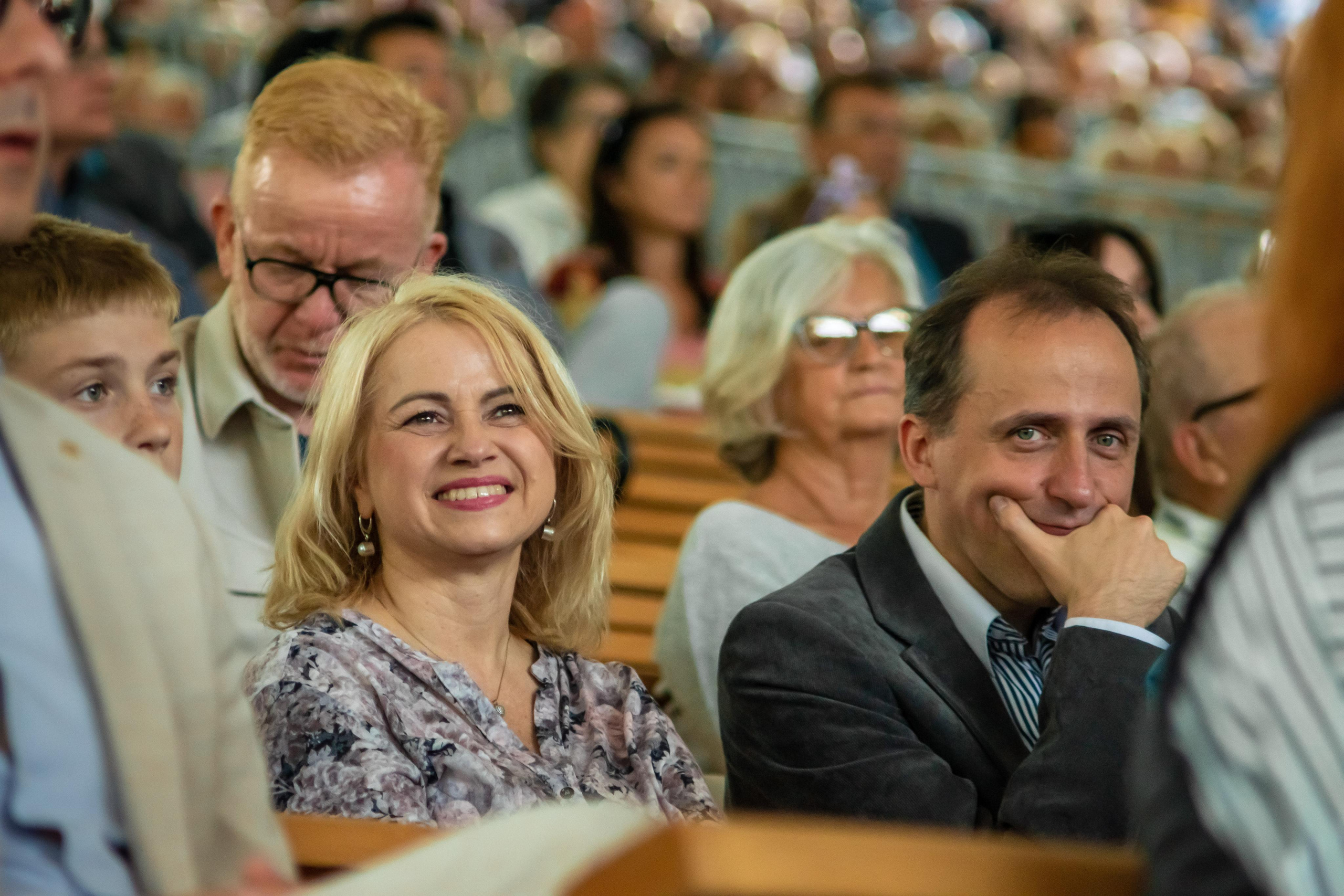 Koncert charytatywny „Sail Fundation” w szczecinie na Teatr Letni. Rodzinny i weselny fotograf w Szczecinie, Dennis