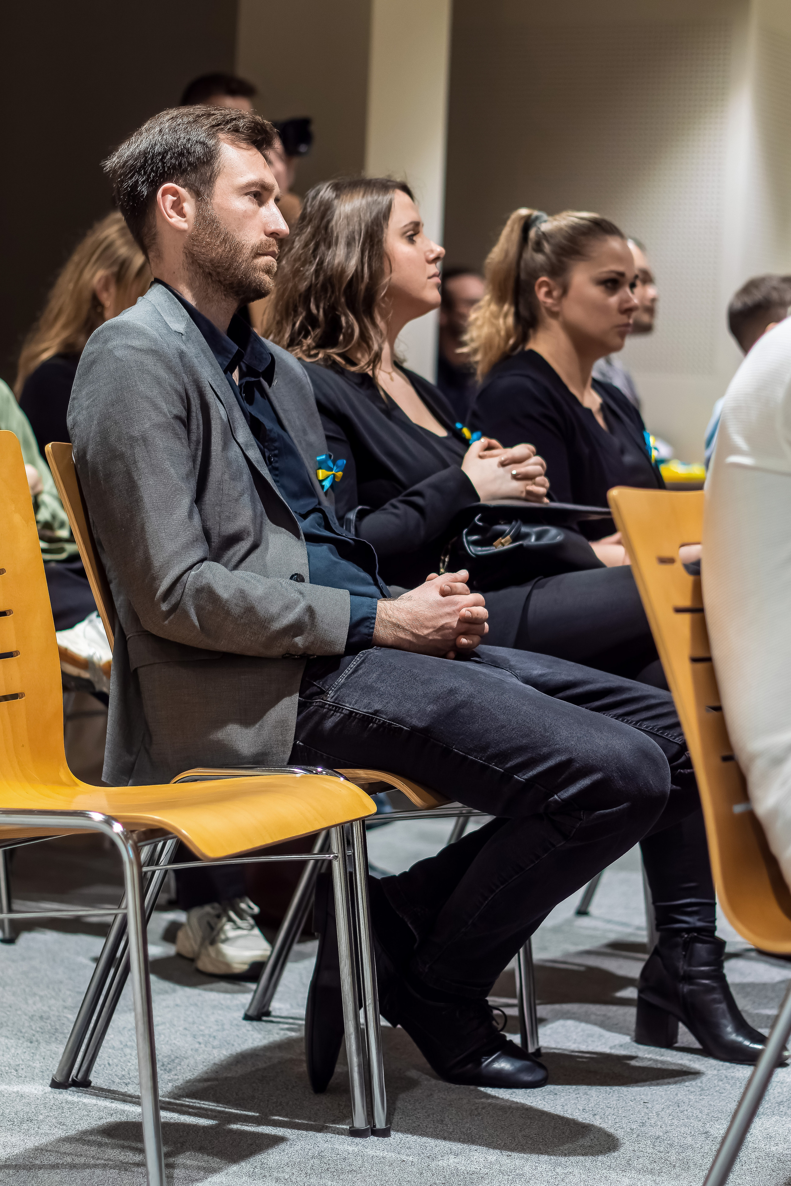 Koncert charytatywny „Sail Fundation” w Szczecinie w Museum Sztuki. Rodzinny i weselny fotograf w Szczecinie, Dennis