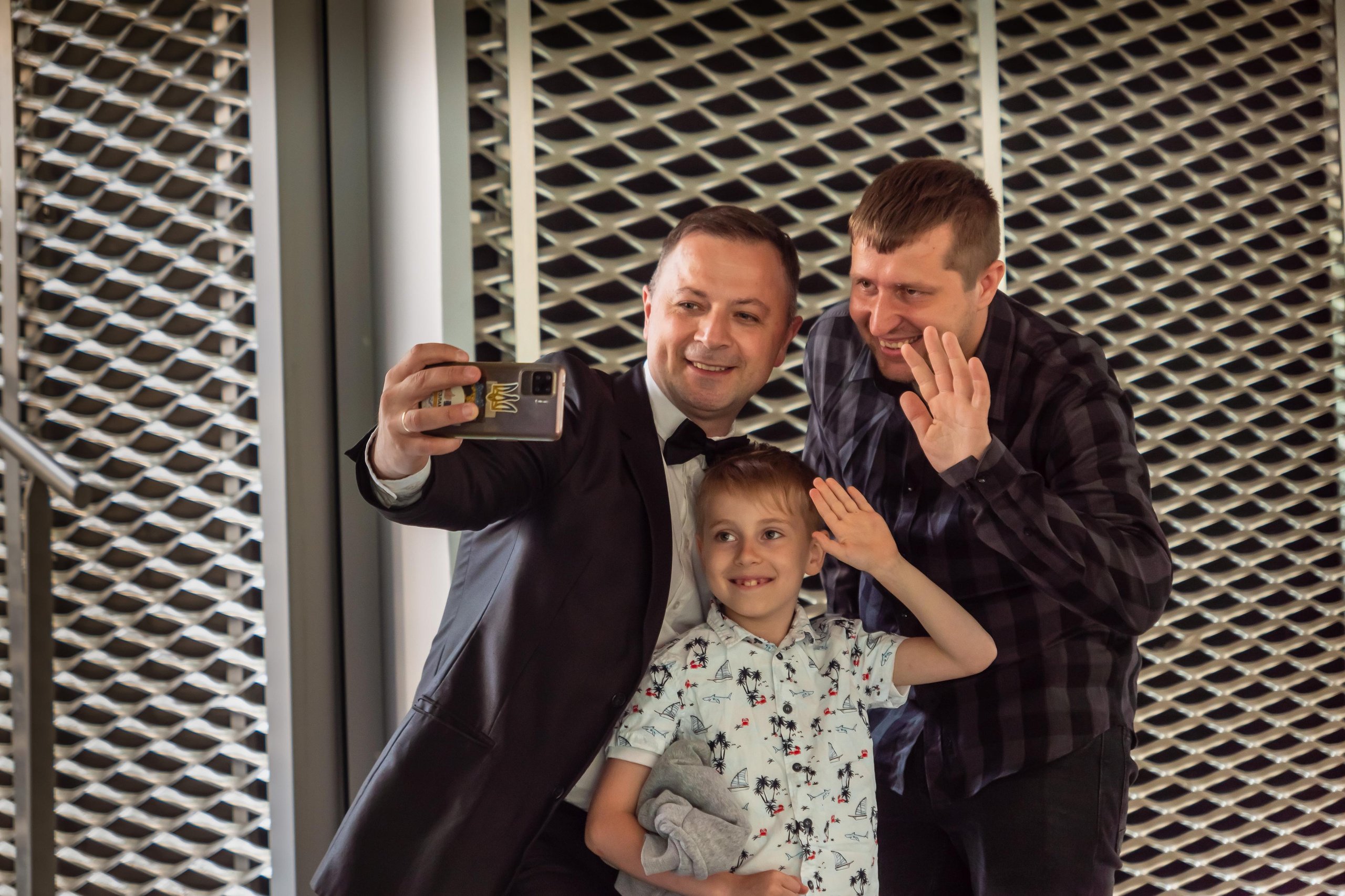 Koncert charytatywny „Sail Fundation” w szczecinie na Teatr Letni. Rodzinny i weselny fotograf w Szczecinie, Dennis