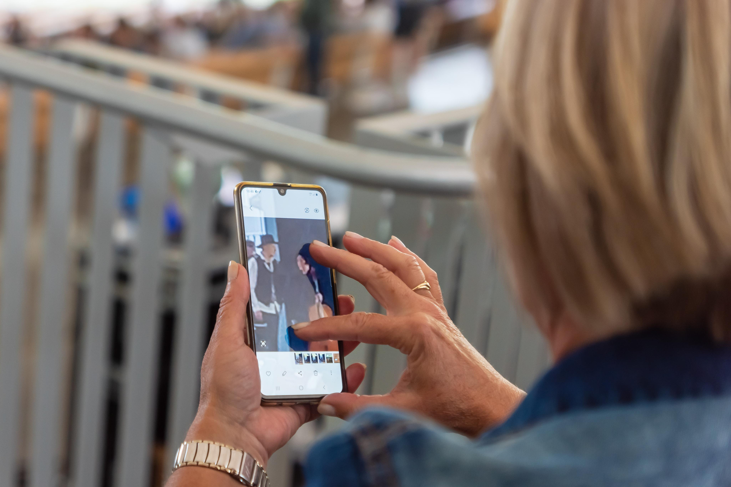 Koncert charytatywny „Sail Fundation” w szczecinie na Teatr Letni. Rodzinny i weselny fotograf w Szczecinie, Dennis