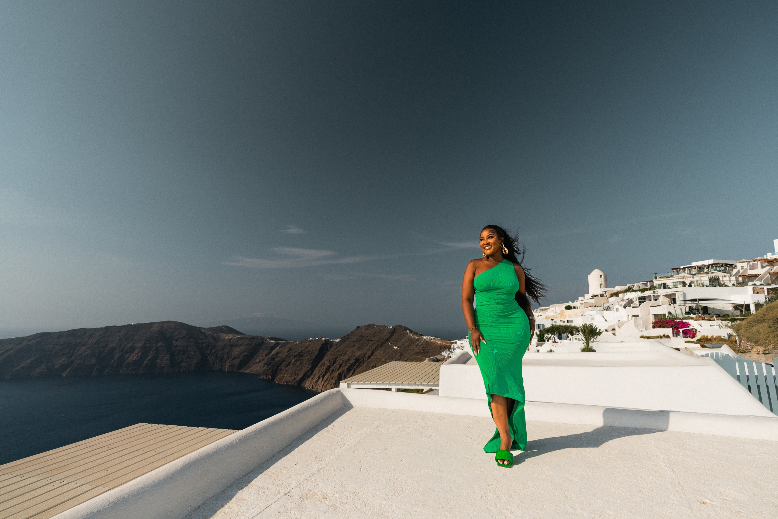 Queen. Denny Savon — Photographer in Santorini | Weddings, Love Stories & Flying Dress