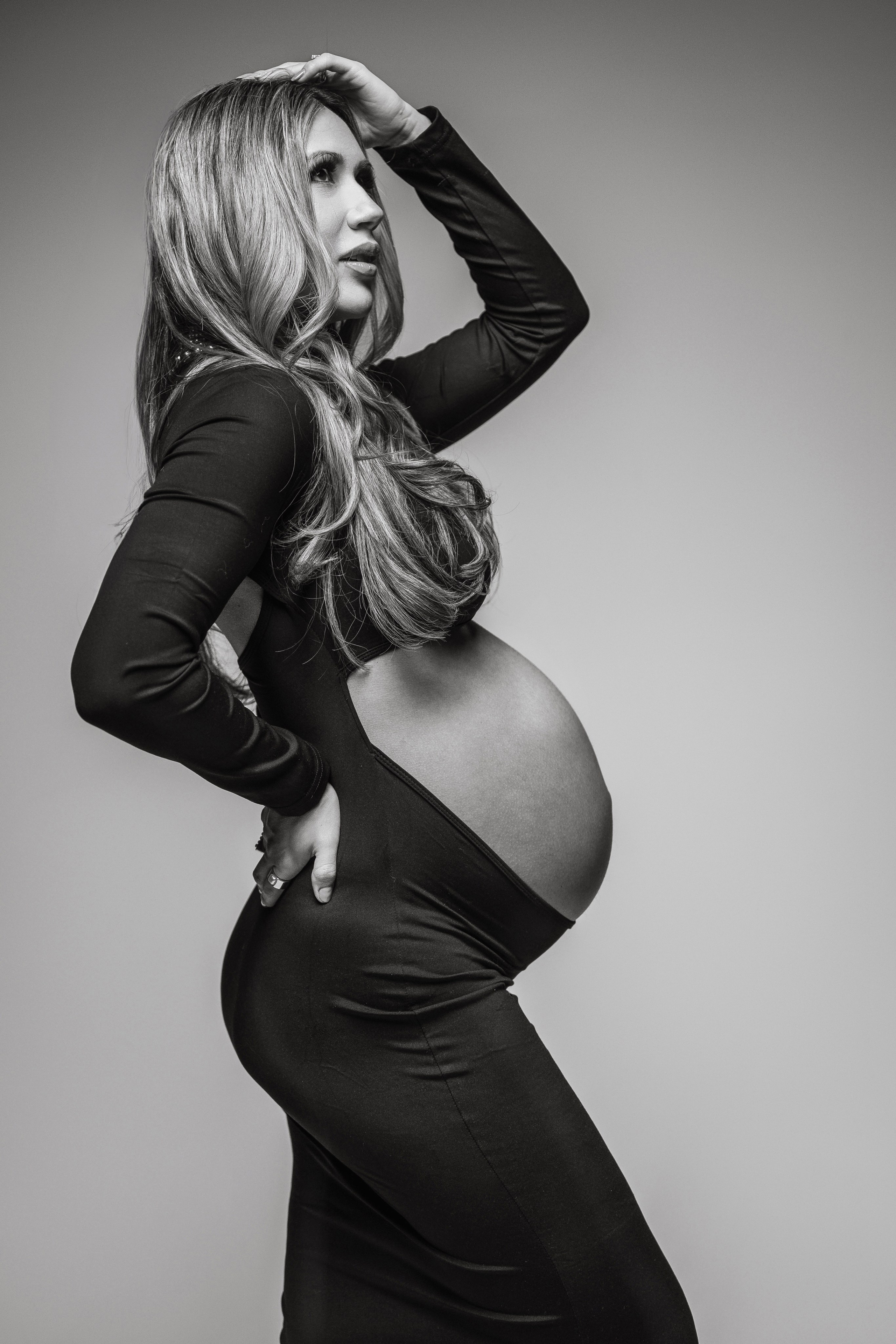 Elegant Maternity Photography – Artistic & Draped Fabric Studio Session. Alisa Tant — Family and newborn photographer Bucks County, Montgomery county, Philadelphia, NJ