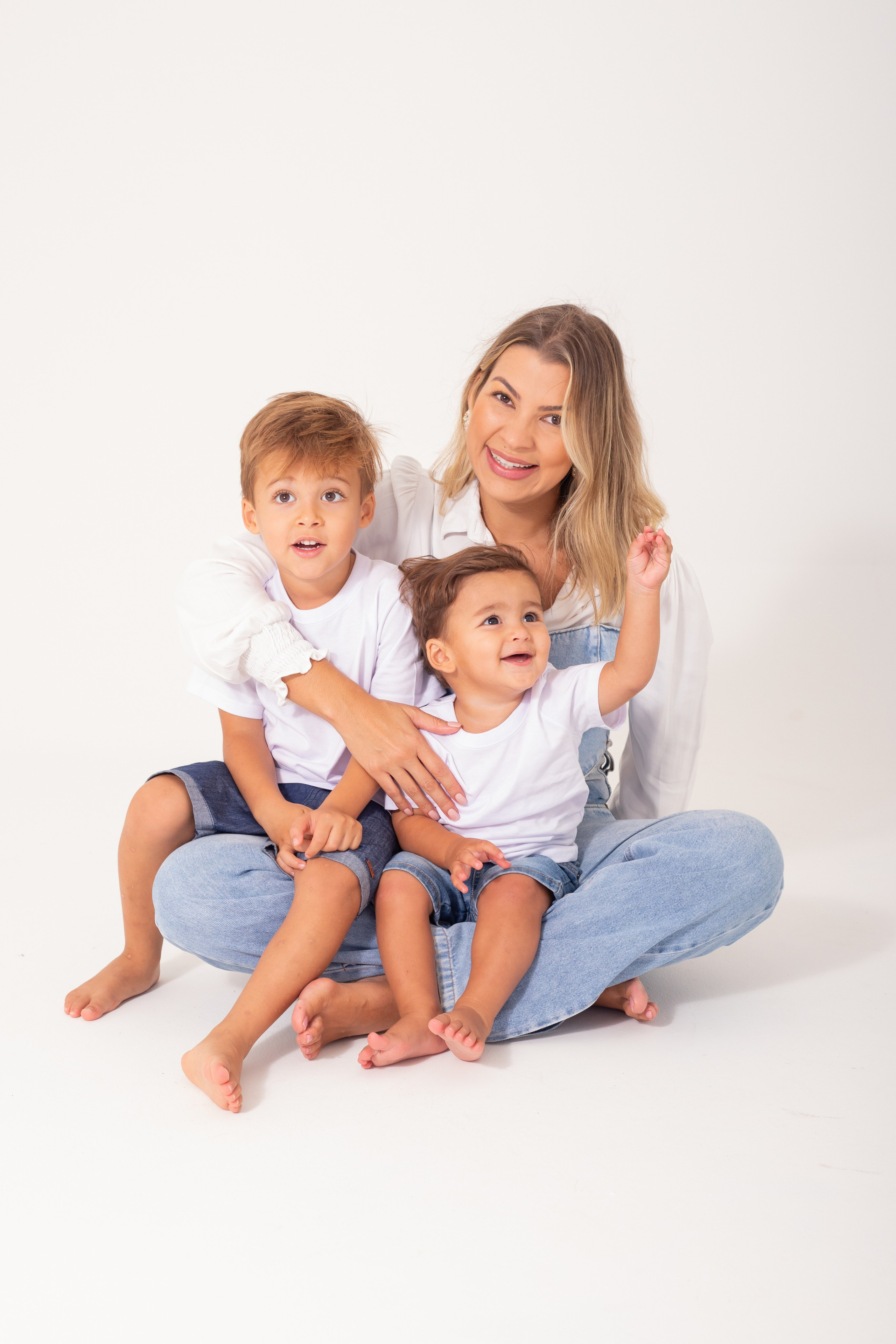 Estúdio Fotográfico em Holambra | Ensaios Gestante, Família e Retratos Profissionais. Joyce Maria Fotografia | Fotógrafa em Holambra