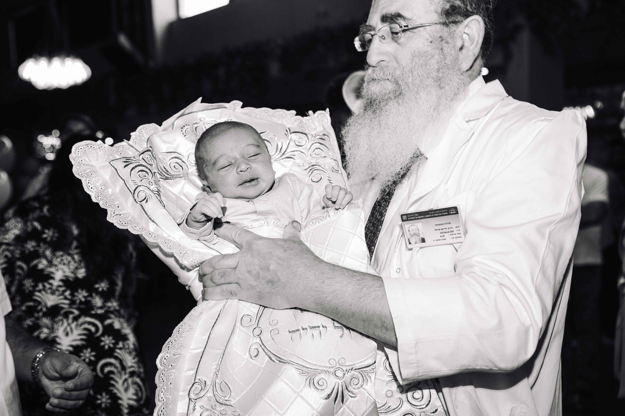 BRIT MILA (BIG EVENT). PHOTOGRAPHER IN ISRAEL