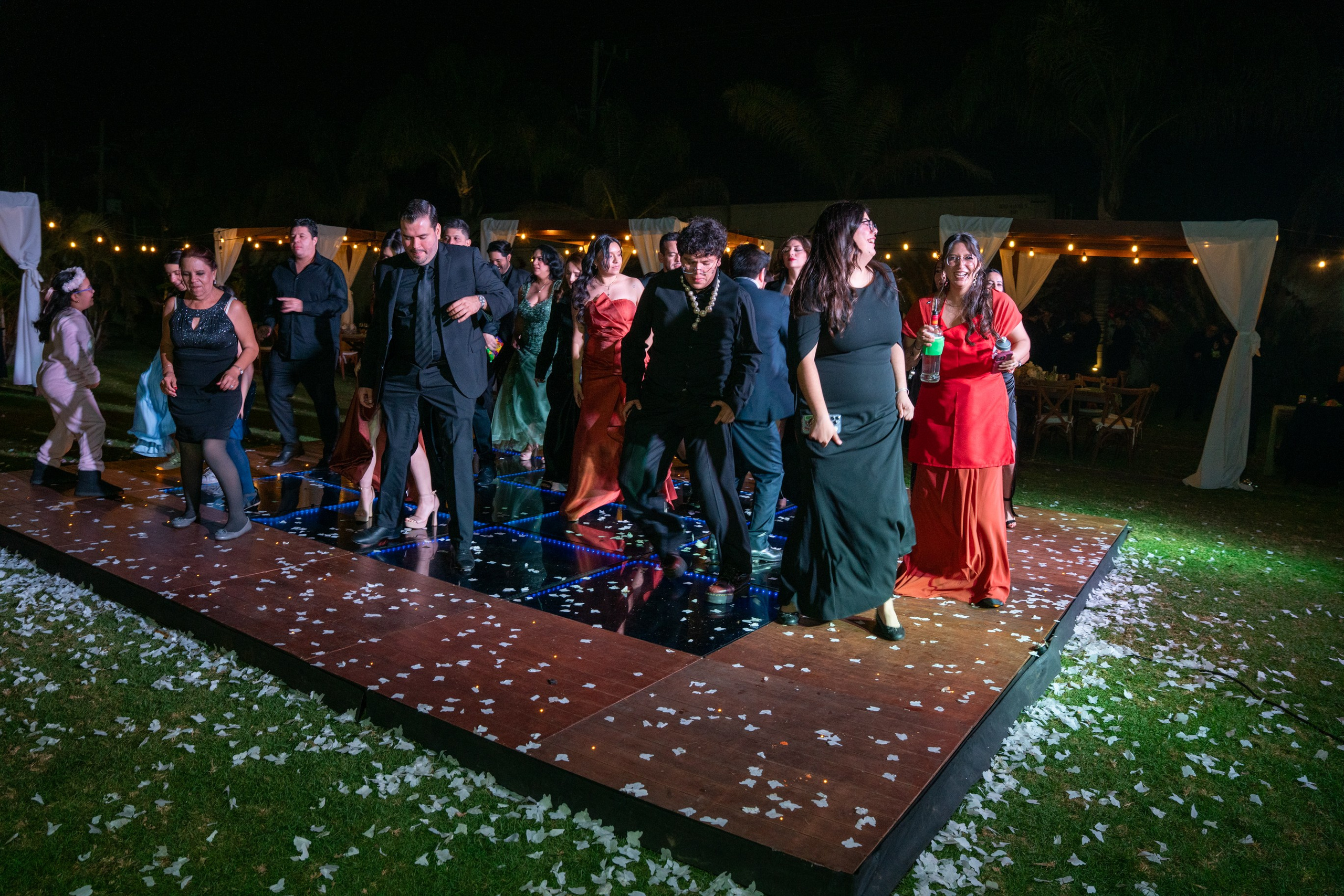 Roby & Jano. Elopement & Lifestyle Wedding Photographer