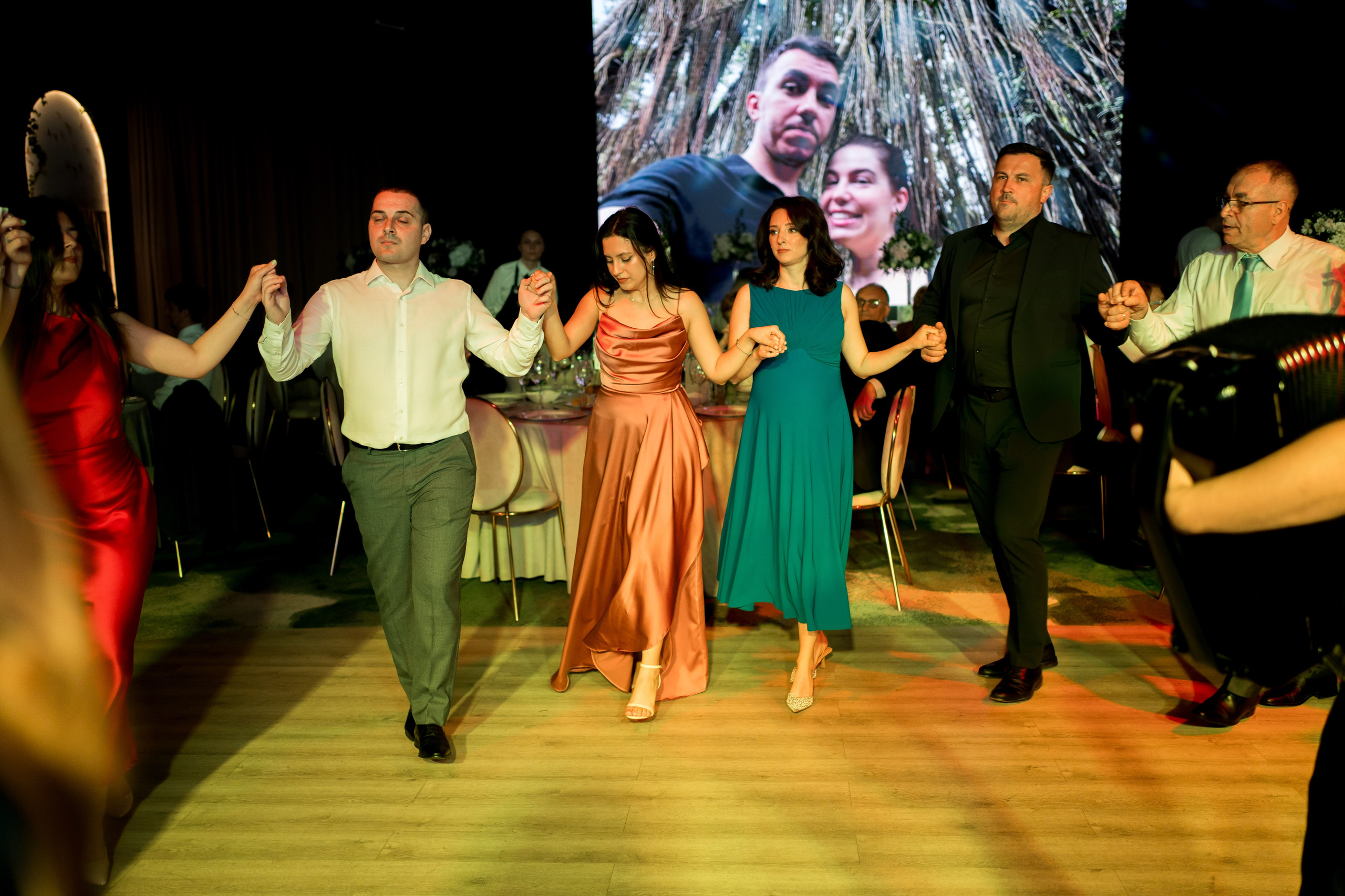 PARTY. Gabriel Florea — Fotograf nuntă București