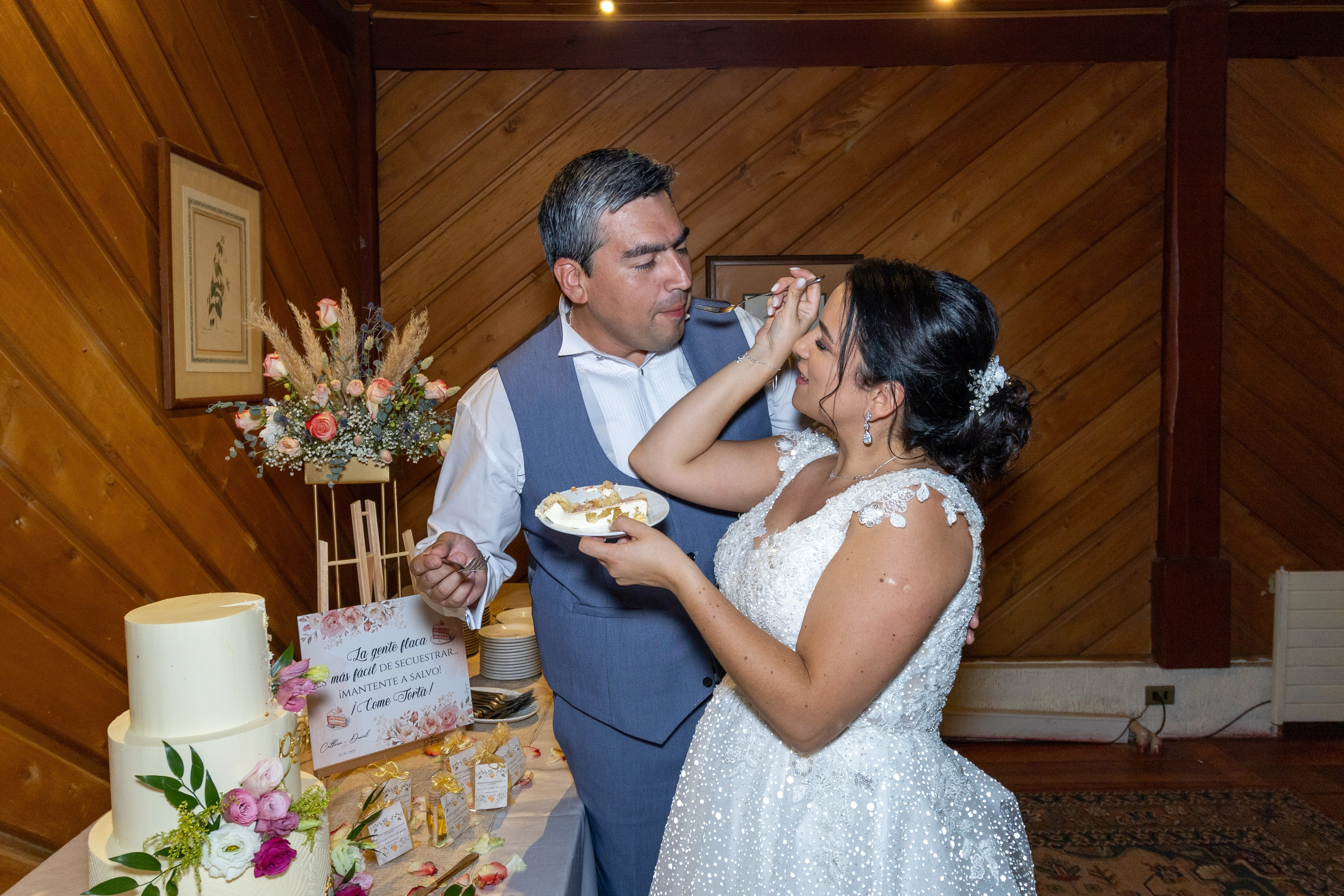 Katherin y Daniel. Dinka & Emilio - El arte de preservar lo que no se repite