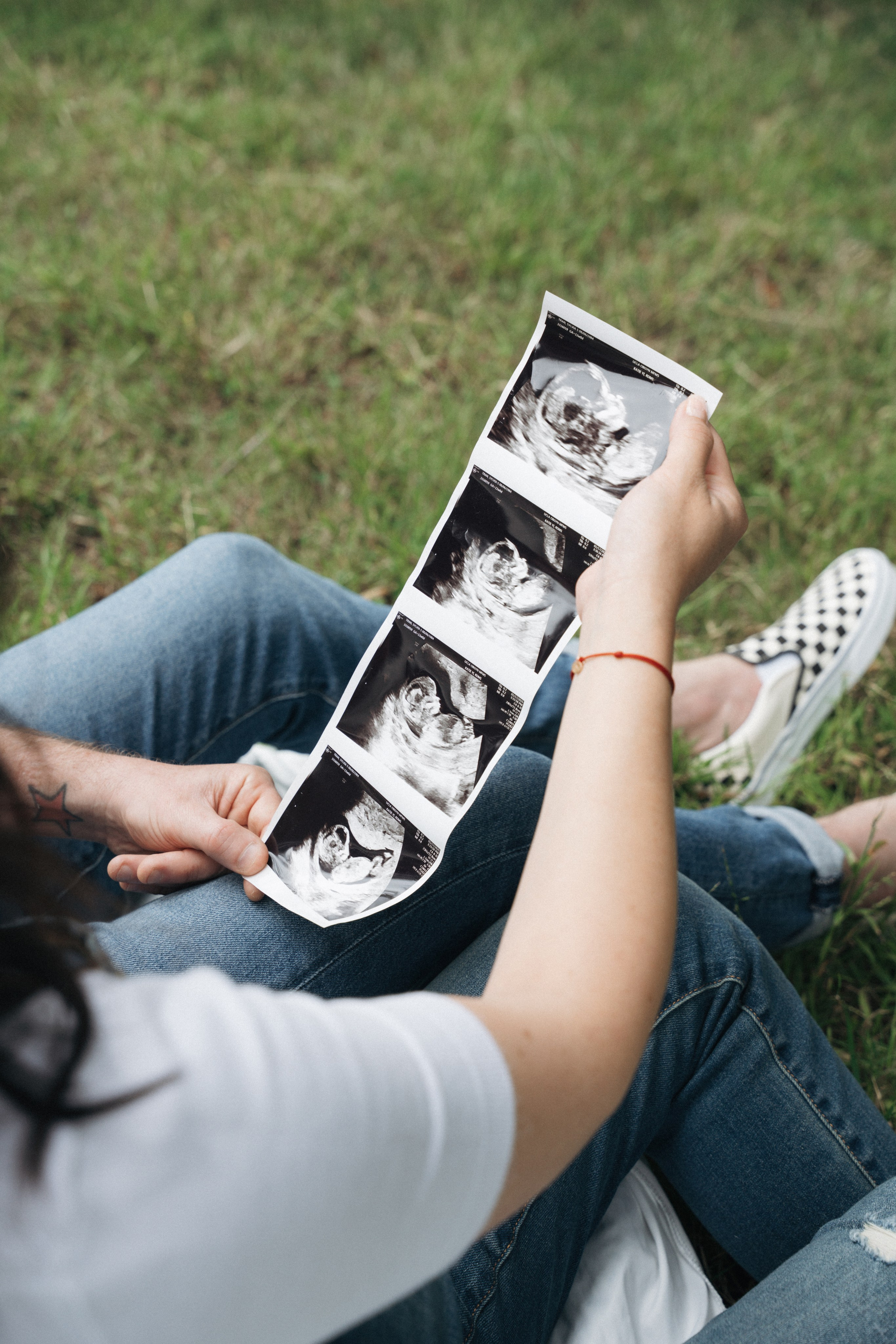 Santa Monica Family photographer. Los Angeles family photographer. Family photography. Family photoshoot. Maternity photoshoot. Beach family photoshoot. Home family photoshoot. Maternity beach photoshoot. Family holiday photoshoot. Family photographer. Photographer for families