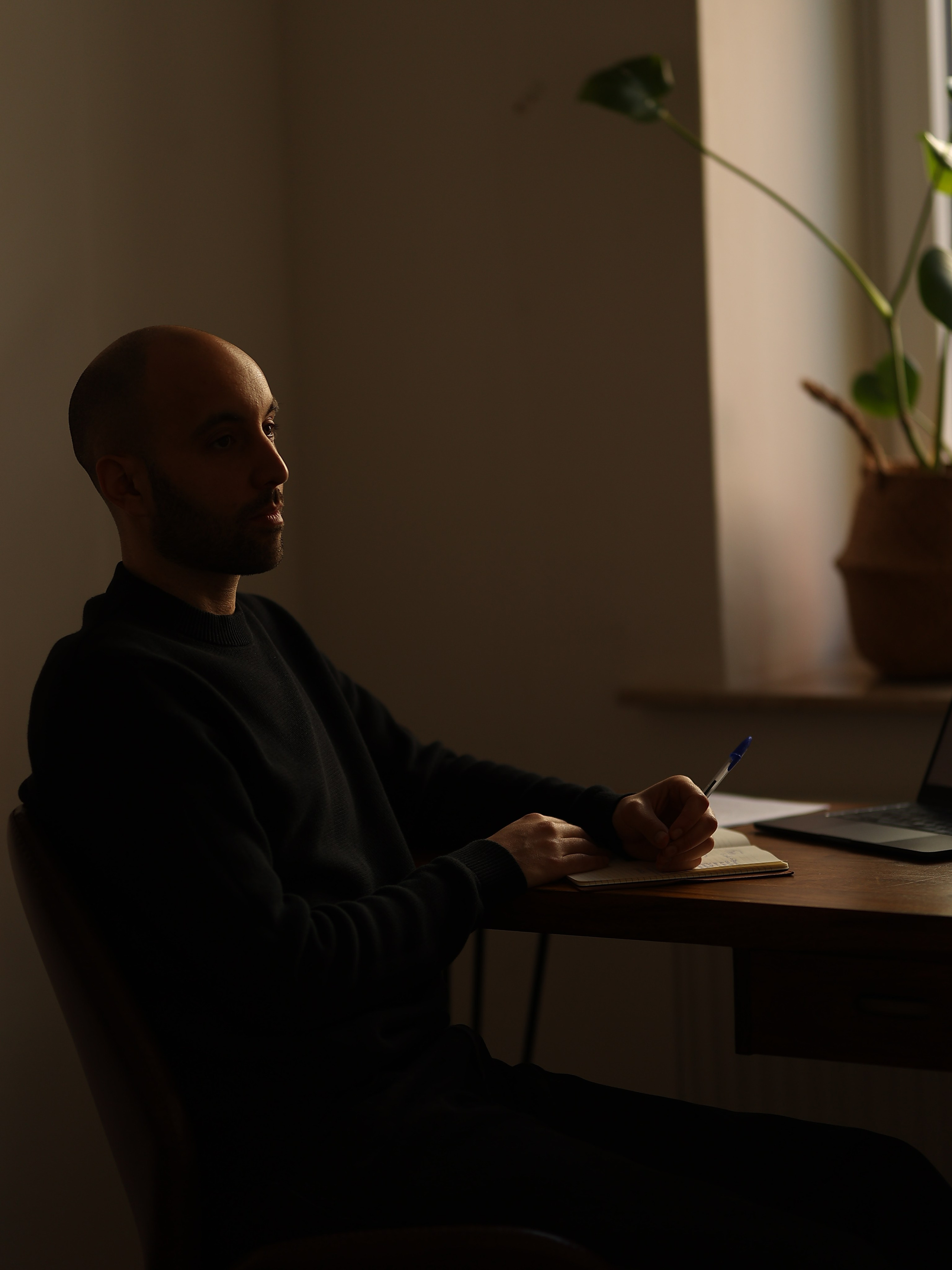 Schriftsteller. Family, Children and Portrait Photography in Austria