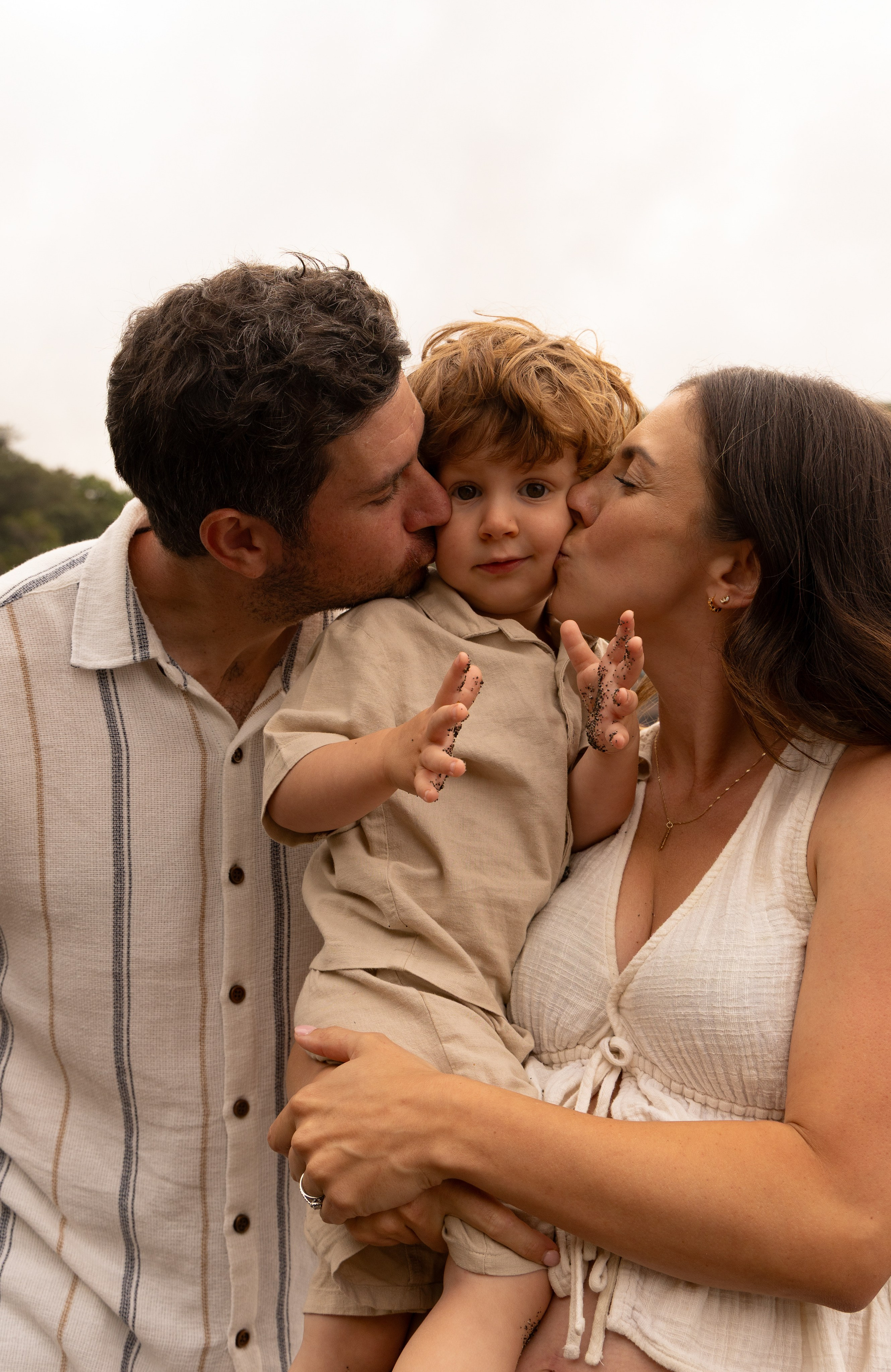 Kayla’s family. IRINA KALMYKOVA | PHOTOGRAPHER AZORES
