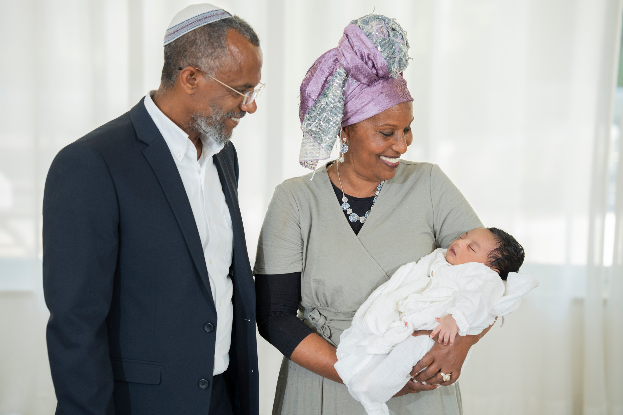 משפחת סלומון. יוסף מזרחי צילום חתונה, ברית וזוגיות. צלם מקצועי שאוהב להוציא אתכם הכי יפים ברגעים הכי מרגשים