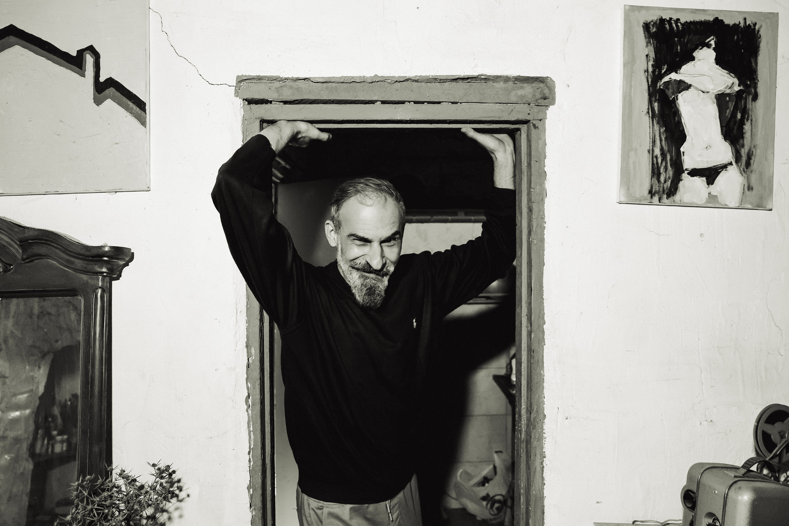 Reportage (artist's studio, sed velikodny — rush). Asmikiam