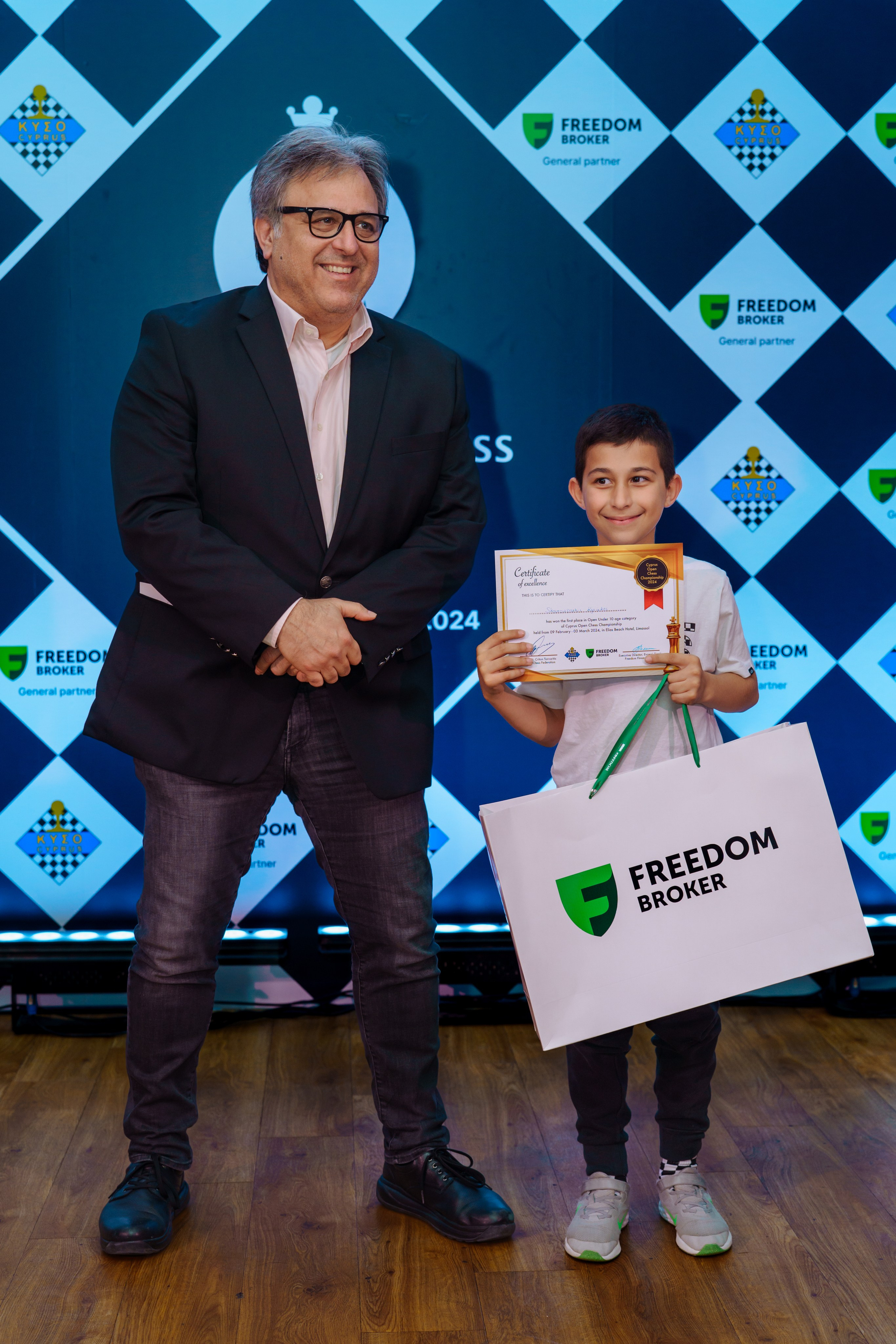 Chess. Photographer in Cyprus