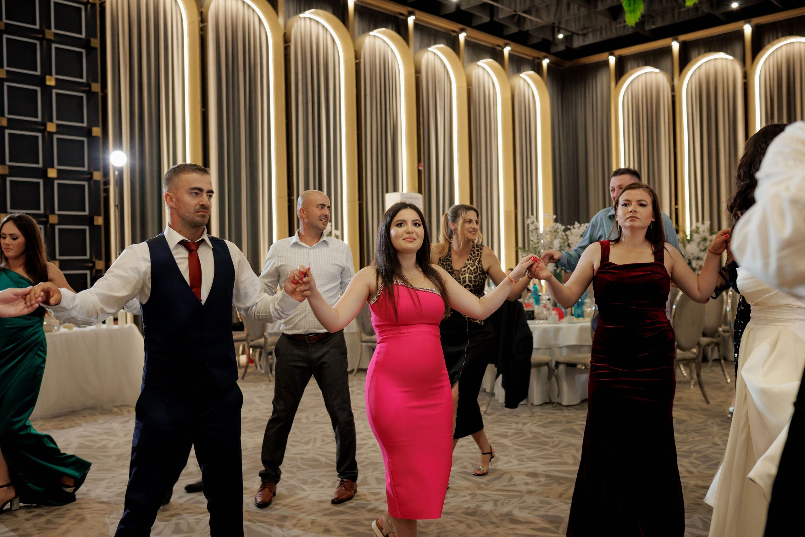 Nunta Nicoleta & Răzvan | Fotografie & Videografie Profesională. Servicii foto-video profesionale, pentru momente de neuitat