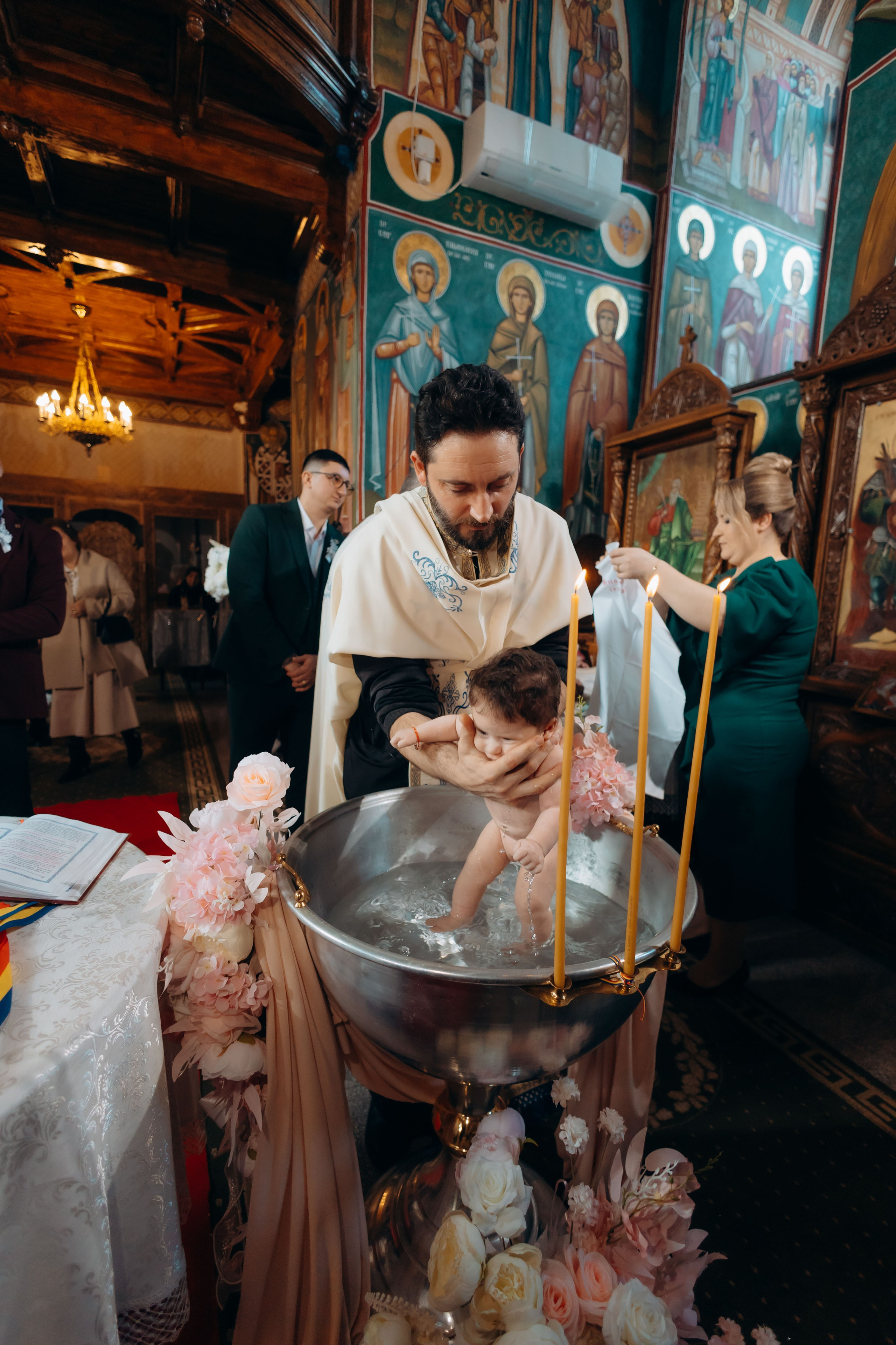 Povestea voastră, regizată de noi |Cristi Turculet Videograf Nuntă Suceava | wedding highlight. Servicii foto-video profesionale, pentru momente de neuitat