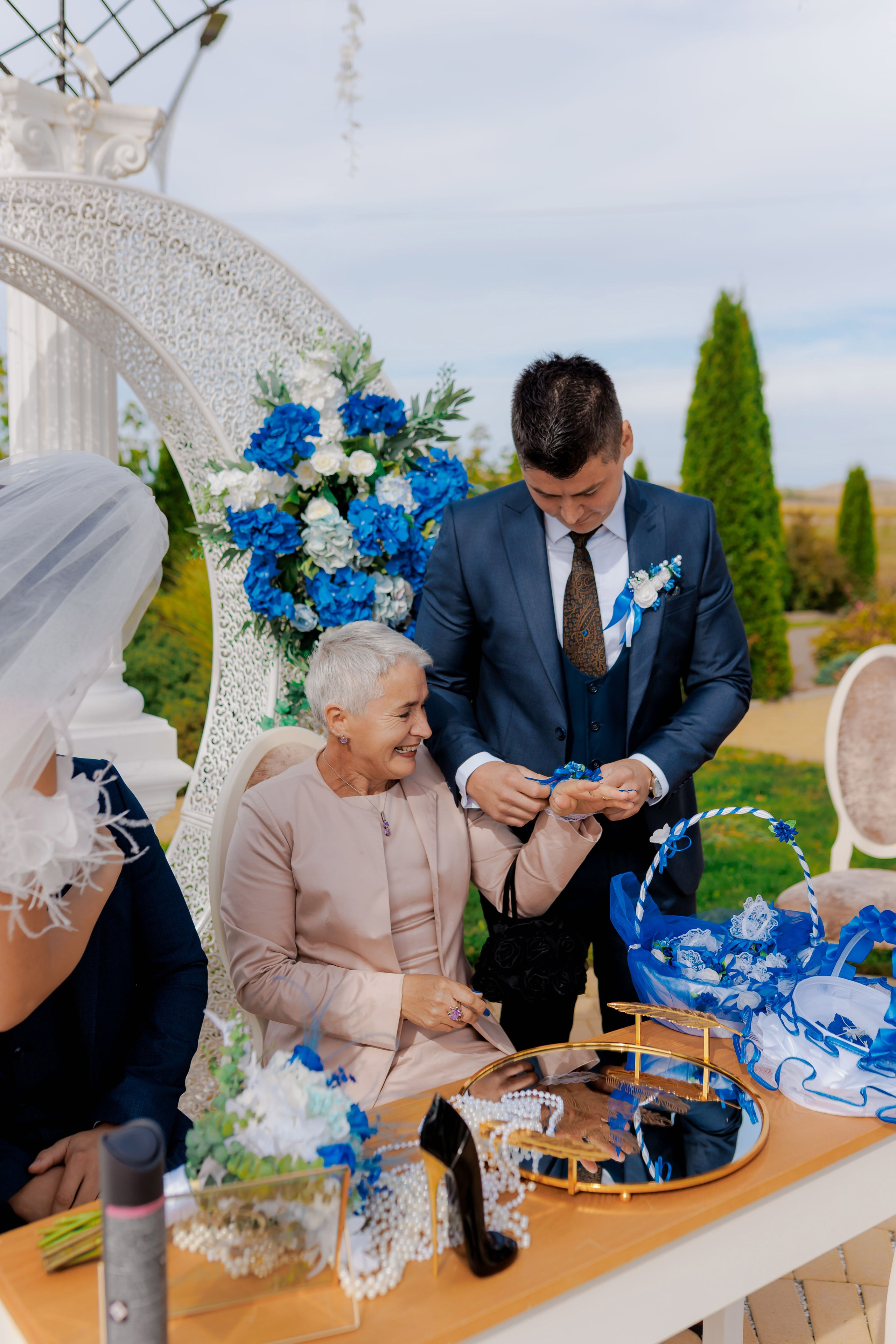 Loredana & Emilian – Ziua Nunții | Videografie - fotografie Botez Suceava, Iași, Botoșani. Servicii foto-video profesionale, pentru momente de neuitat