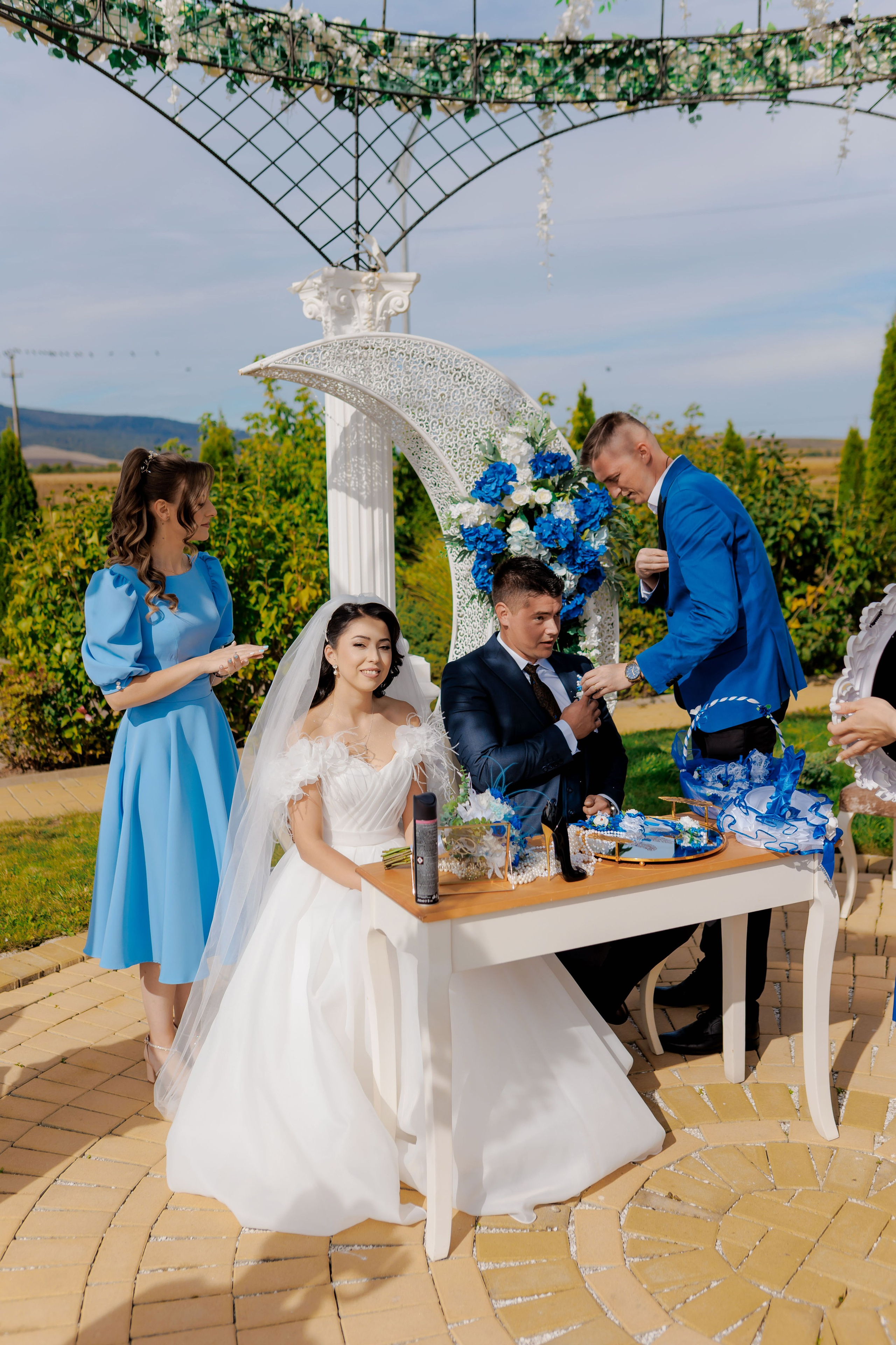 Loredana & Emilian – Ziua Nunții | Videografie - fotografie Botez Suceava, Iași, Botoșani. Servicii foto-video profesionale, pentru momente de neuitat