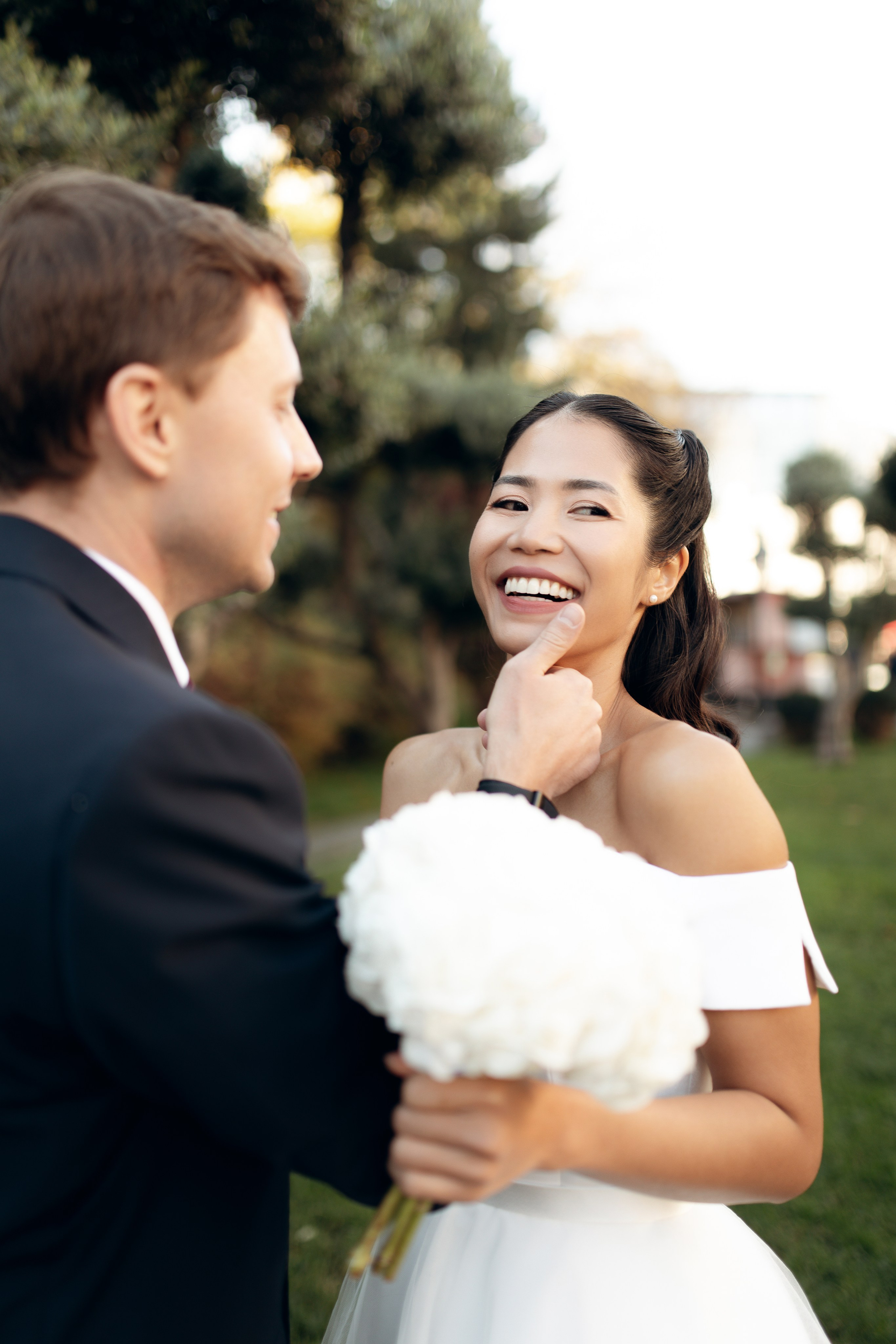 Yuri & Sara. Wedding photographer in Georgia