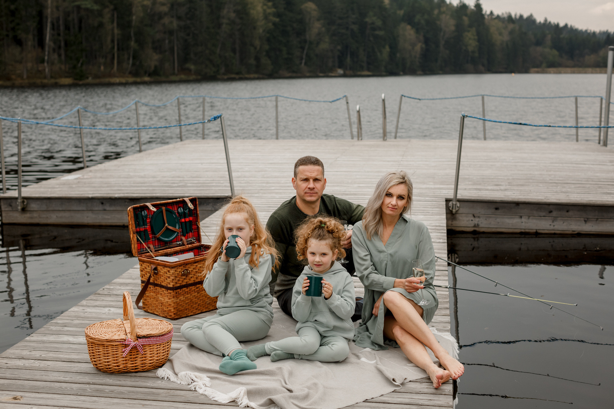 Angeln am See. Familien- und Hochzeitsfotografin in Frankfurt am Main Alina Braun