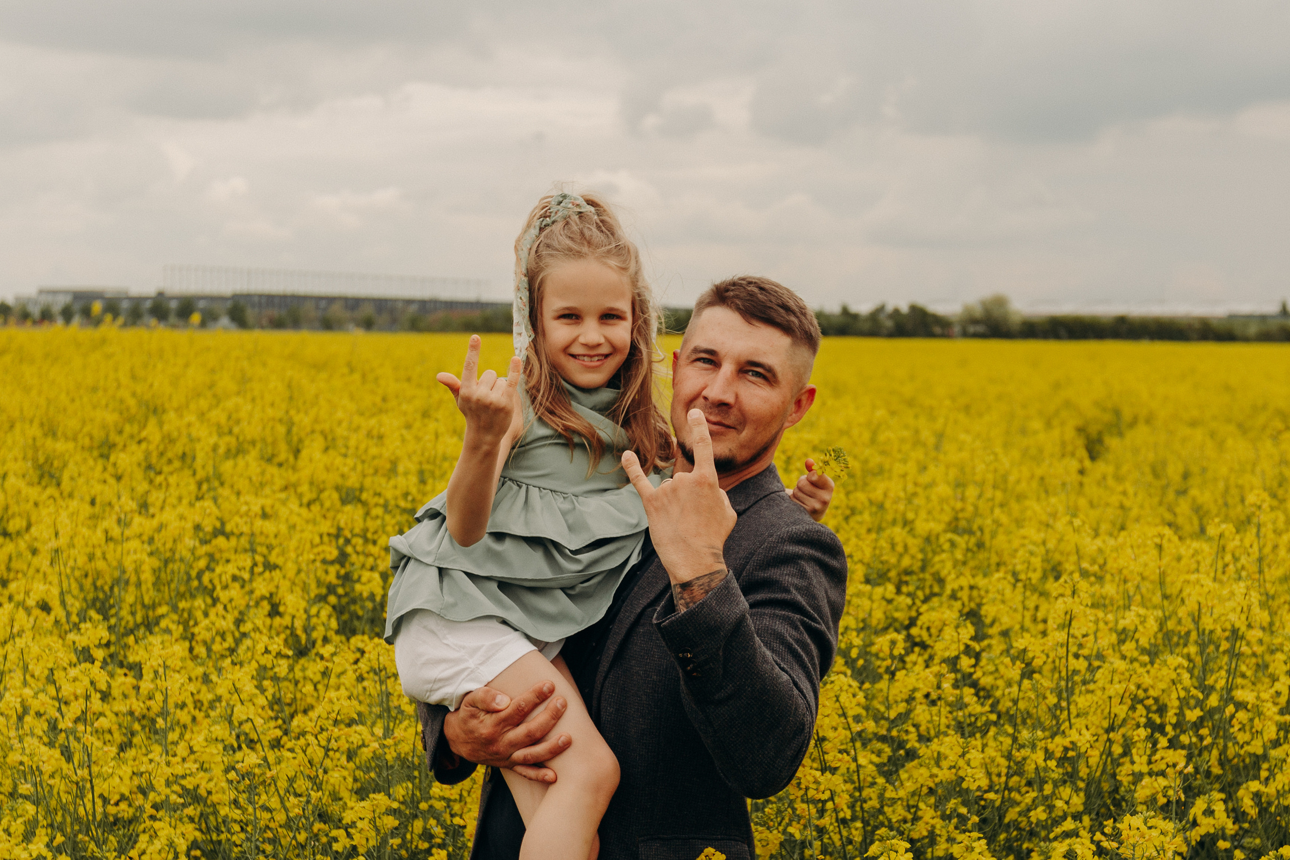 Рапсовое поле. Семейный и свадебный фотограф в Франкфурте на Майне Алина Браун