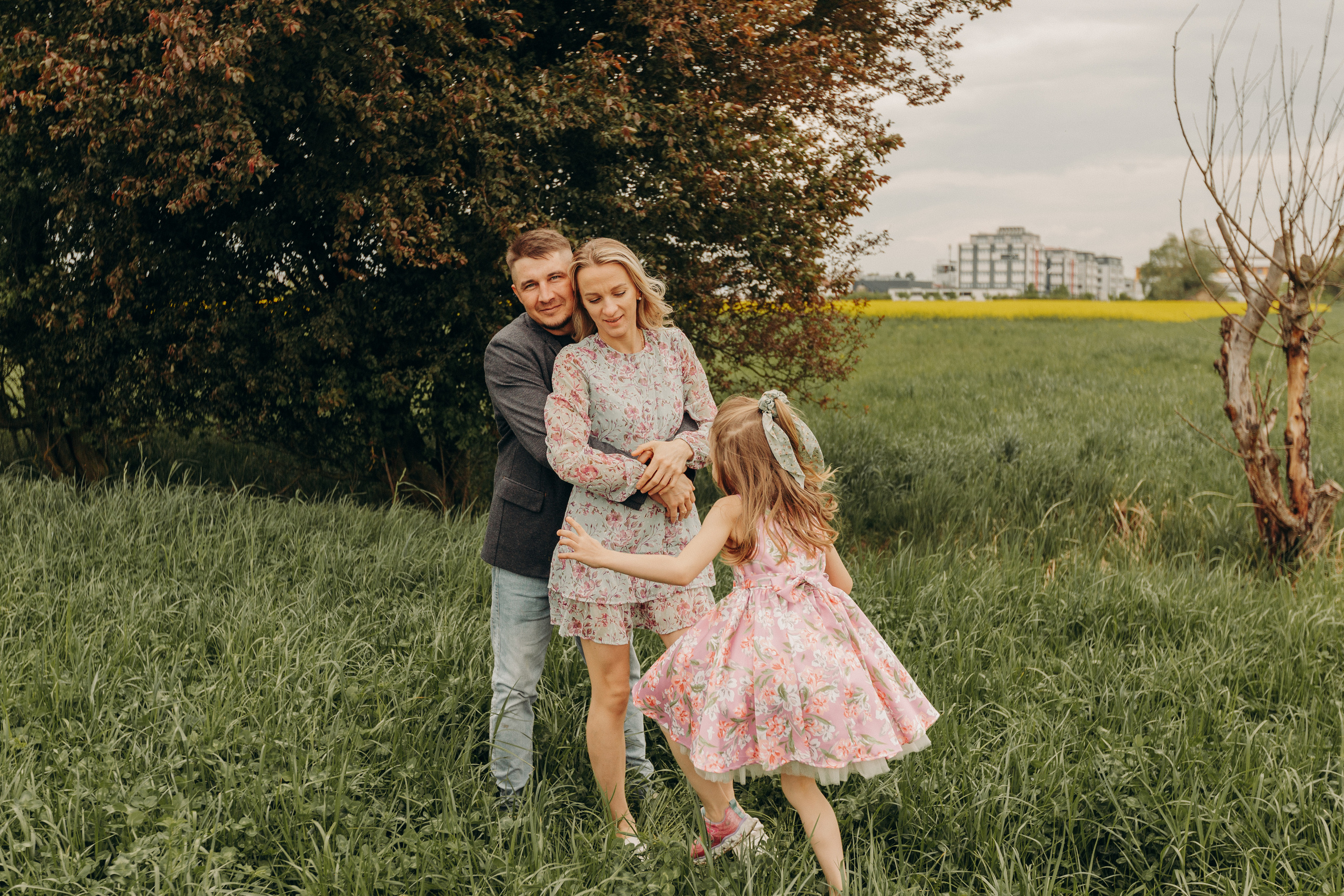 Рапсовое поле. Семейный и свадебный фотограф в Франкфурте на Майне Алина Браун