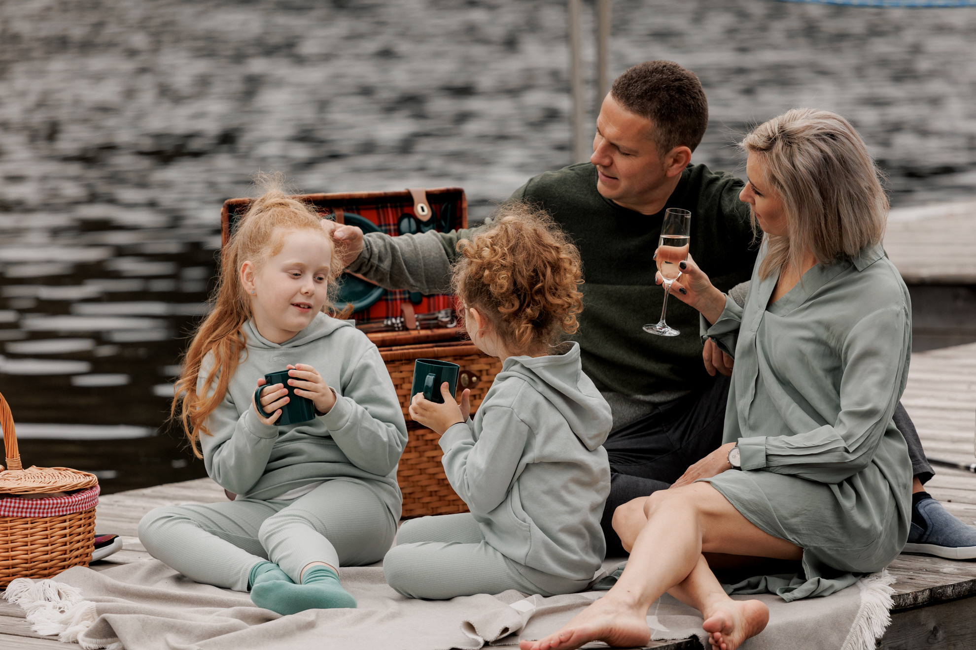 Angeln am See. Familien- und Hochzeitsfotografin in Frankfurt am Main Alina Braun