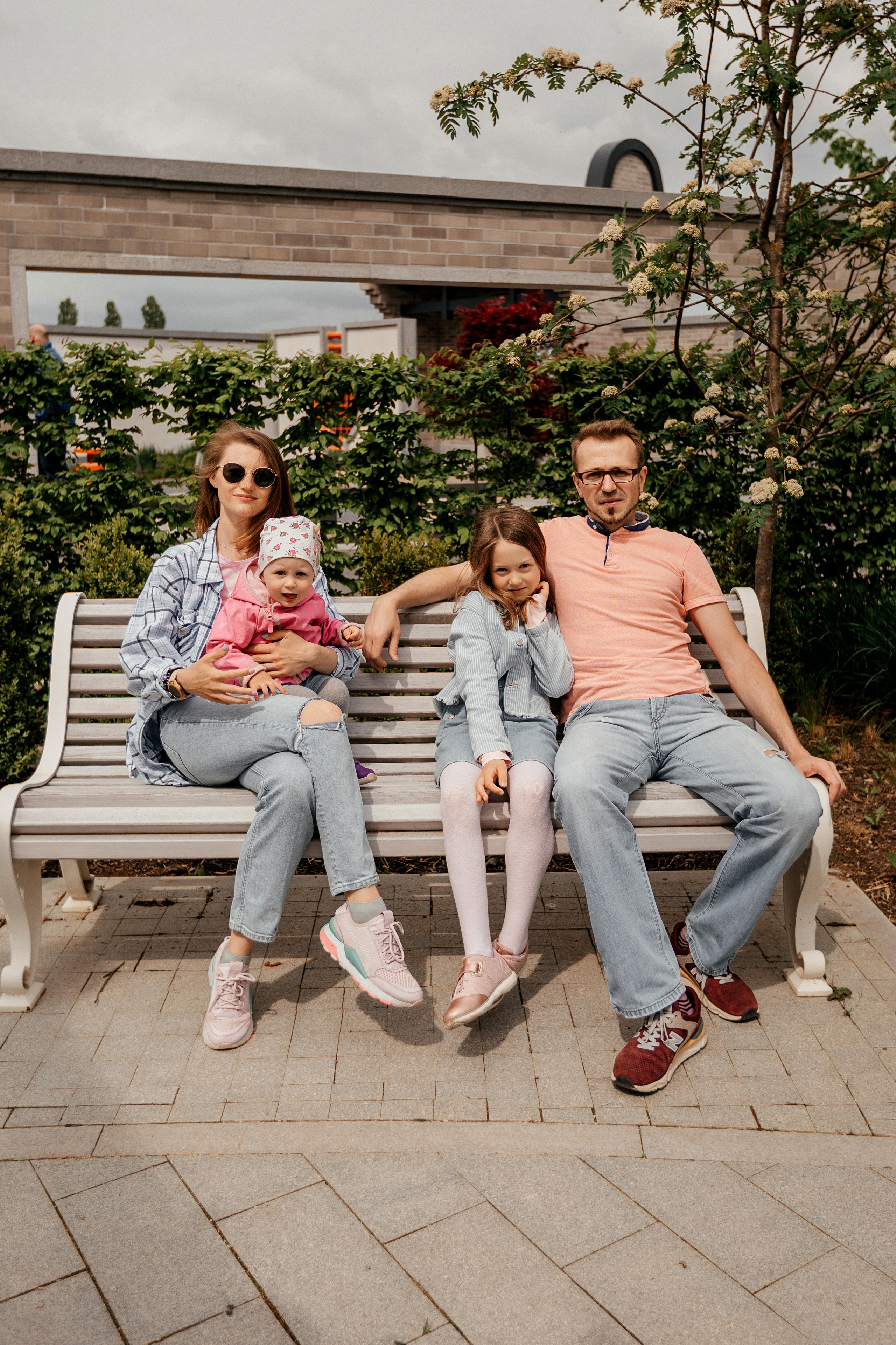 Im Park spazieren gehen. Familien- und Hochzeitsfotografin in Frankfurt am Main Alina Braun