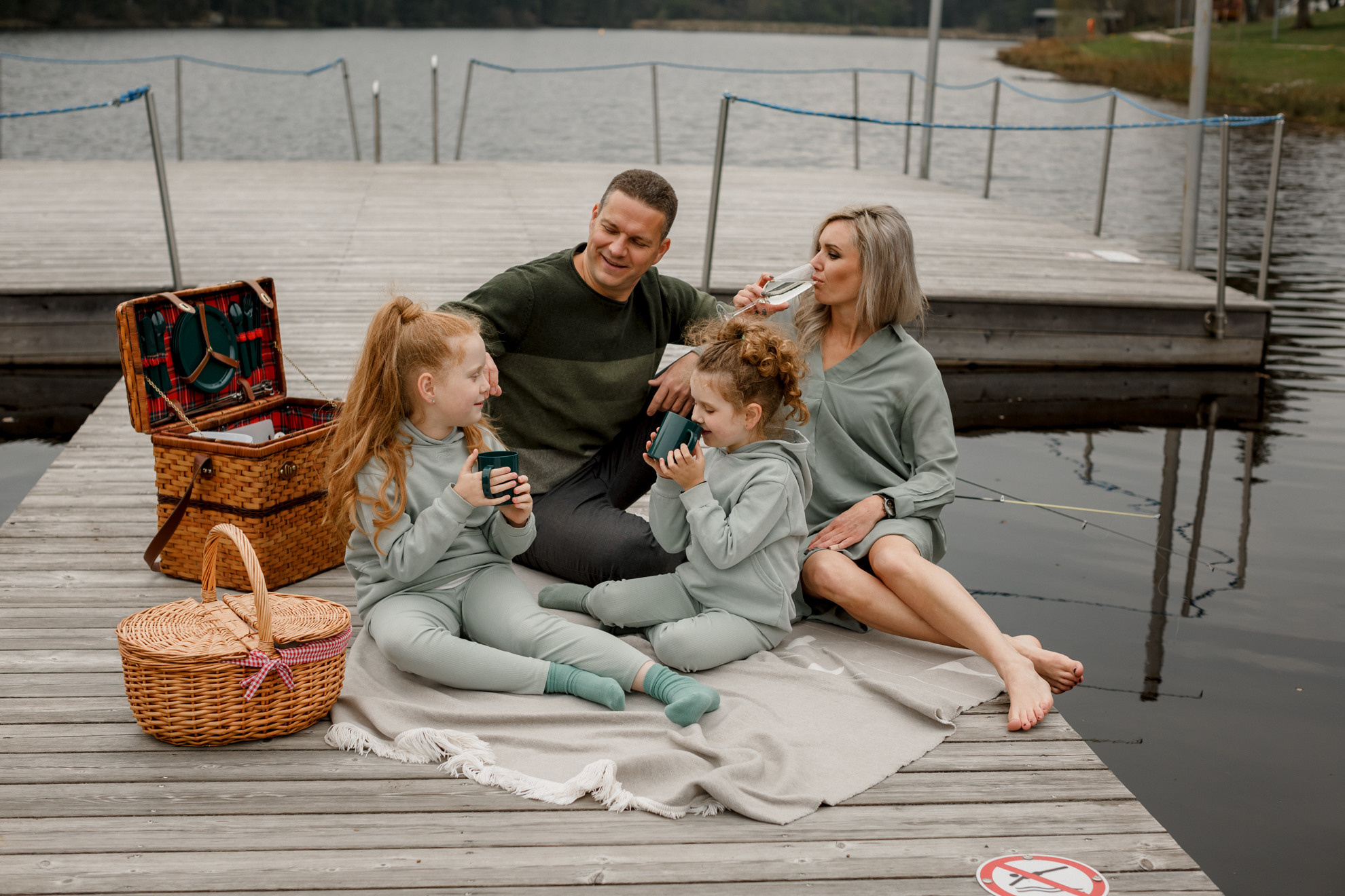 Angeln am See. Familien- und Hochzeitsfotografin in Frankfurt am Main Alina Braun