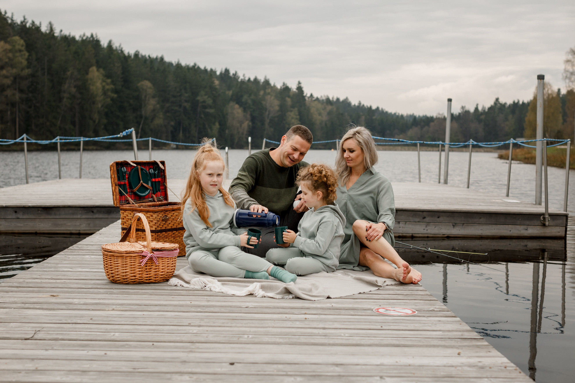 Angeln am See. Familien- und Hochzeitsfotografin in Frankfurt am Main Alina Braun