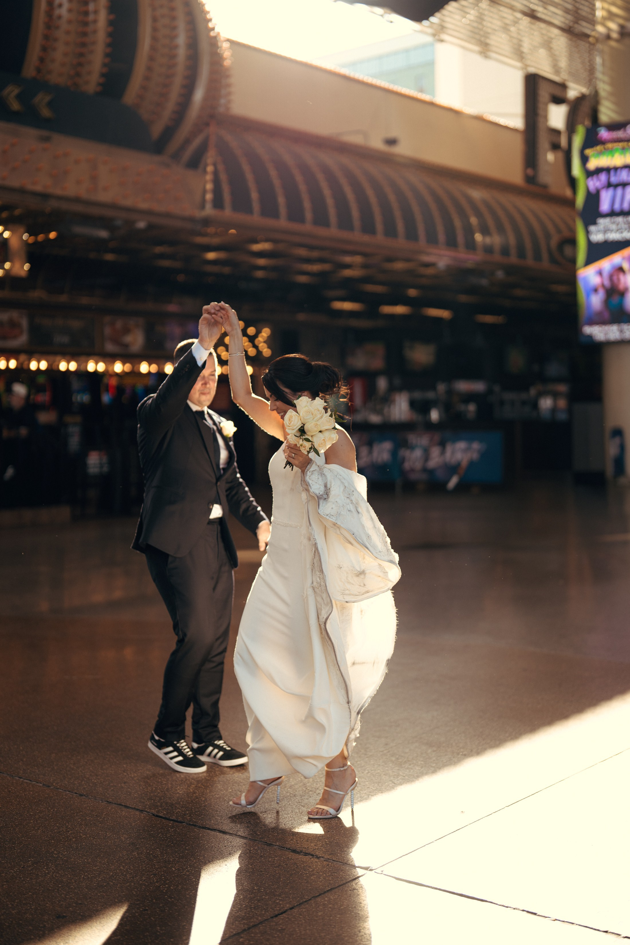 Lara&Dan. Wedding & elopement photographer Viktoriya Kravtsov. Las Vegas